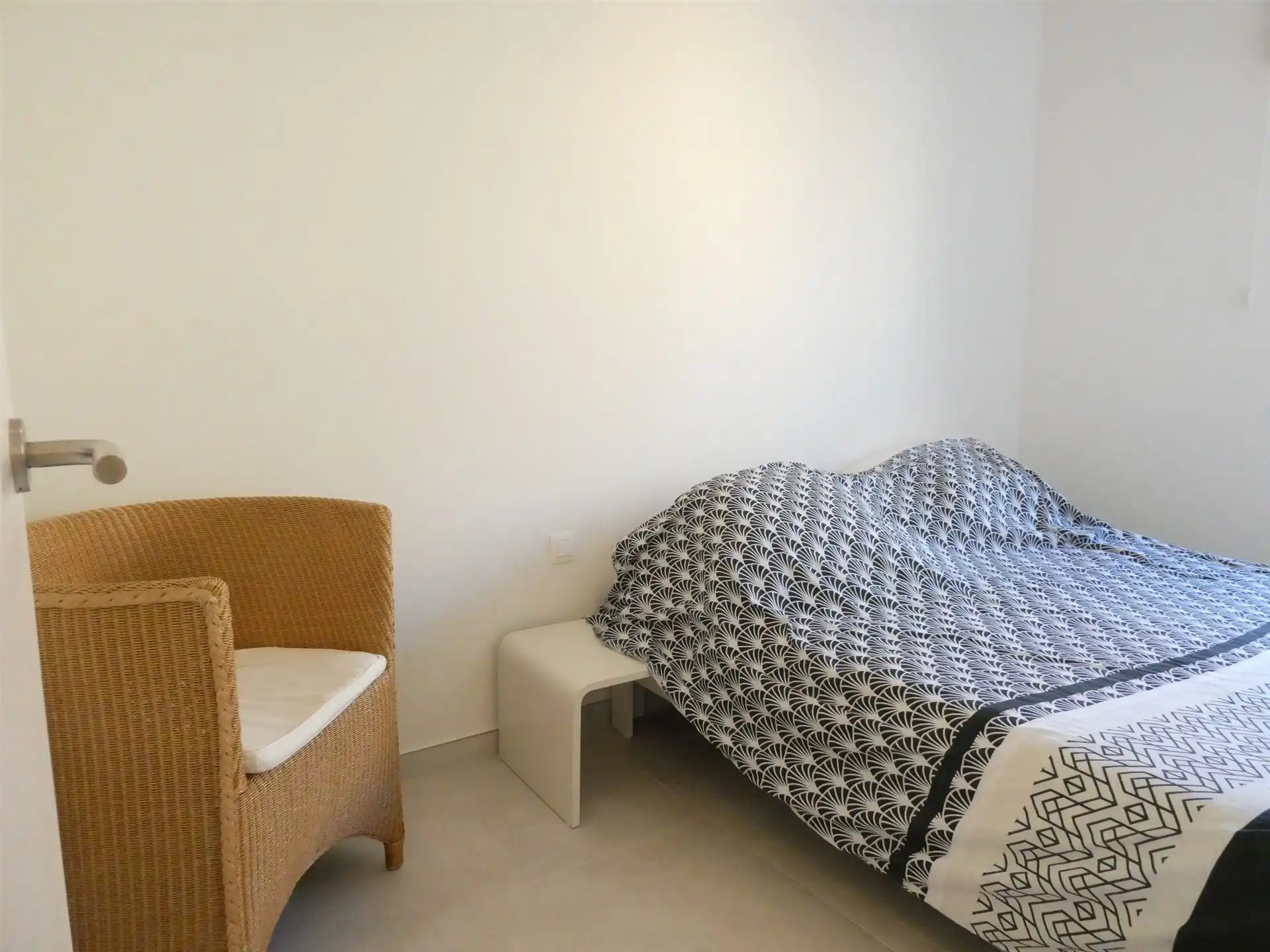 GEMEUBELD APPARTEMENT / WENDUINE foto 13