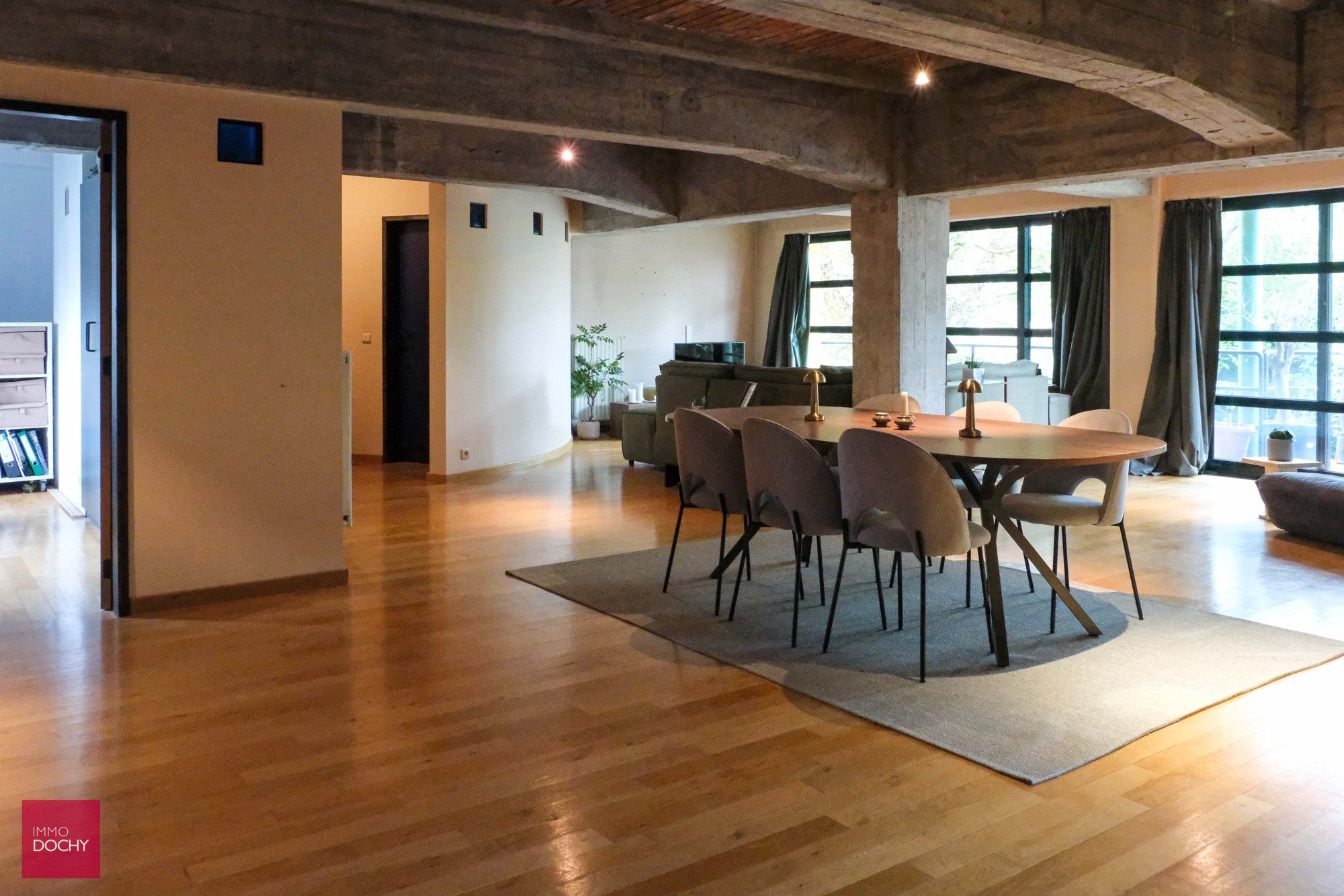 Ruime loft in voormalig fabrieksgebouw foto 5