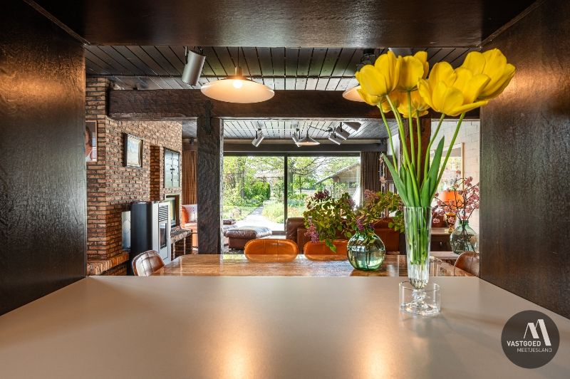 Tijdloze woning met een prachtige tuin. foto 13