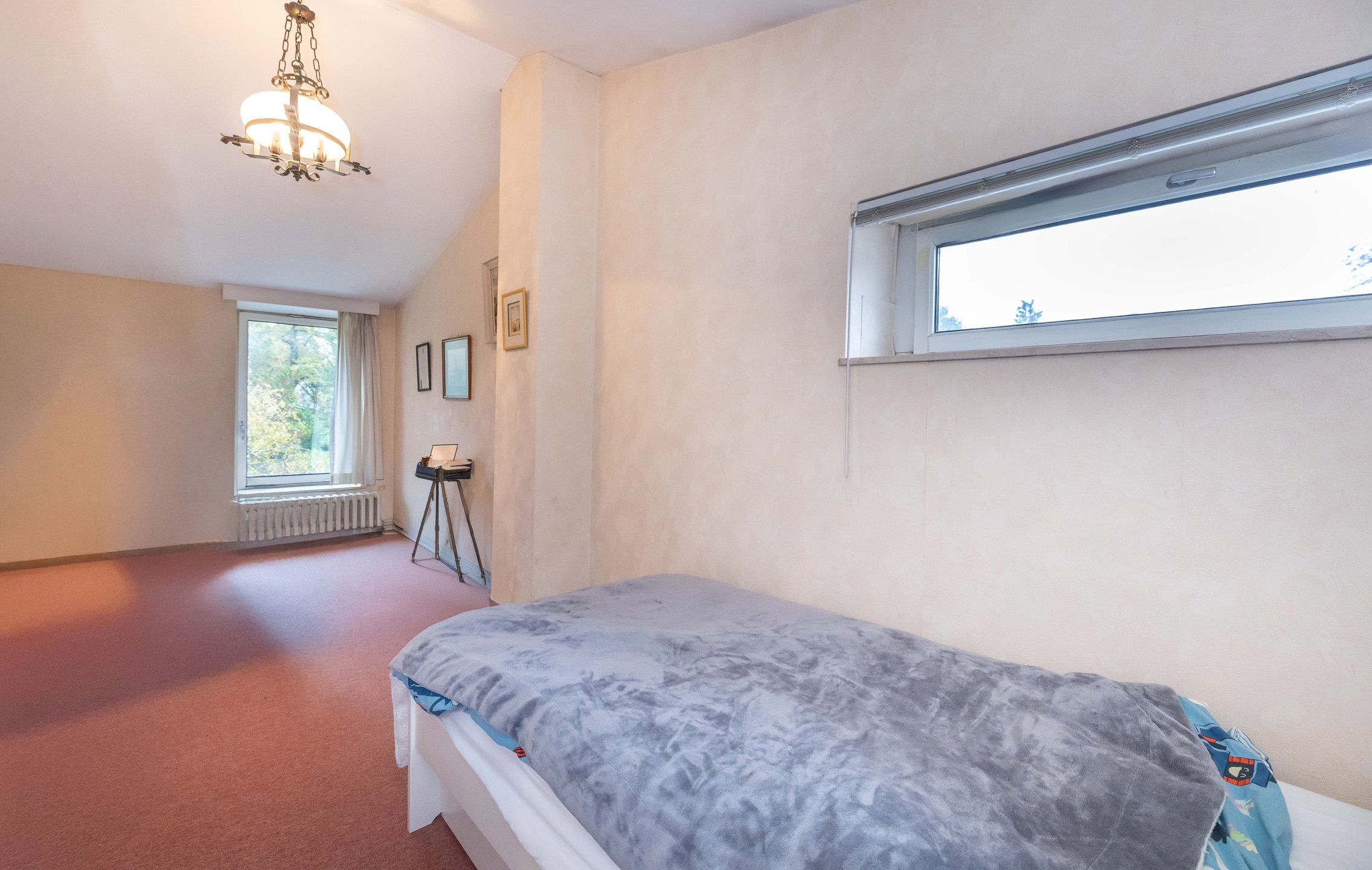 Te renoveren villa met groot potentieel foto 17