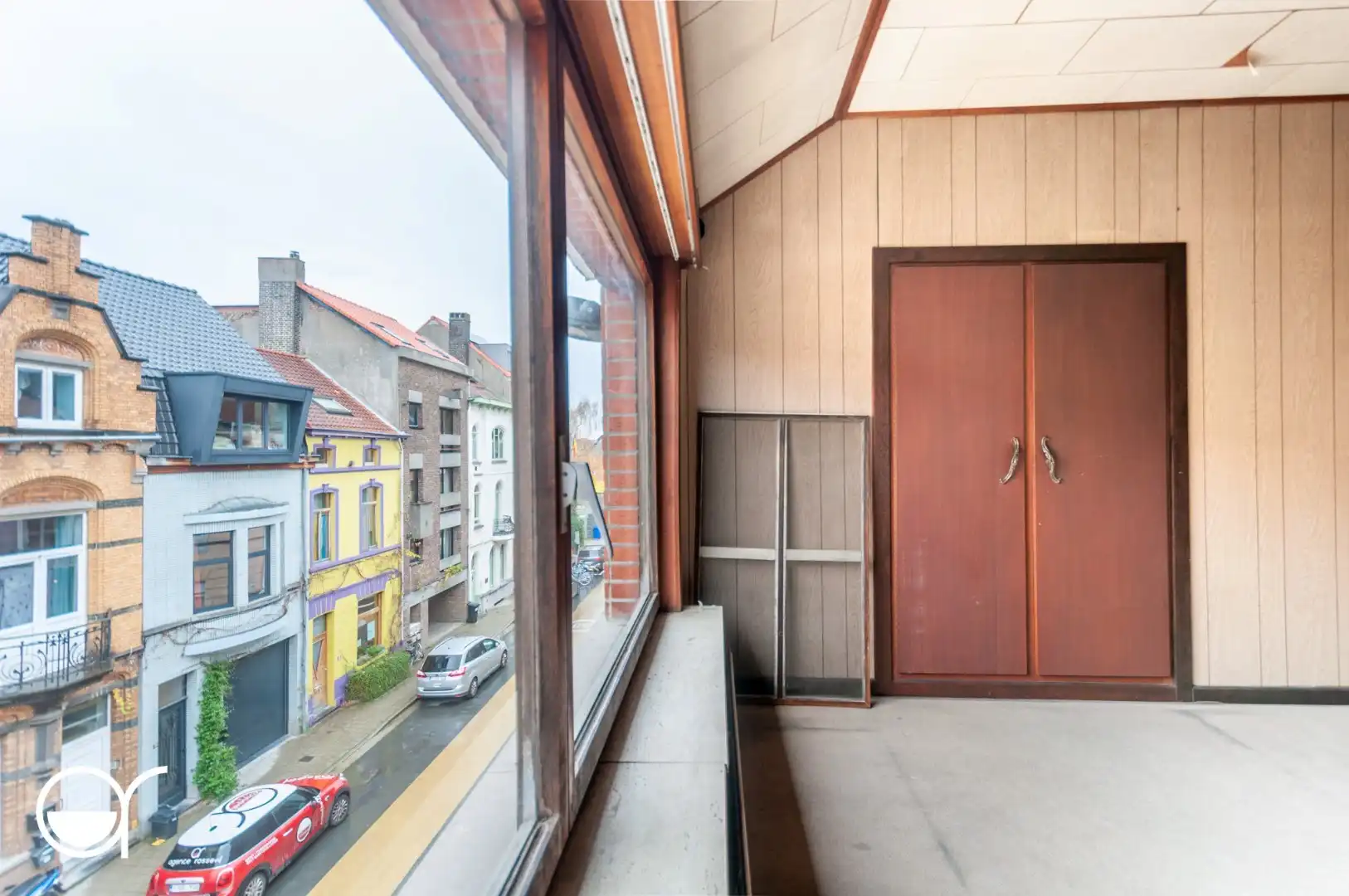 Te renoveren rijwoning vlakbij het Sint-baafskouterpark & Rozebroeken.  foto 25