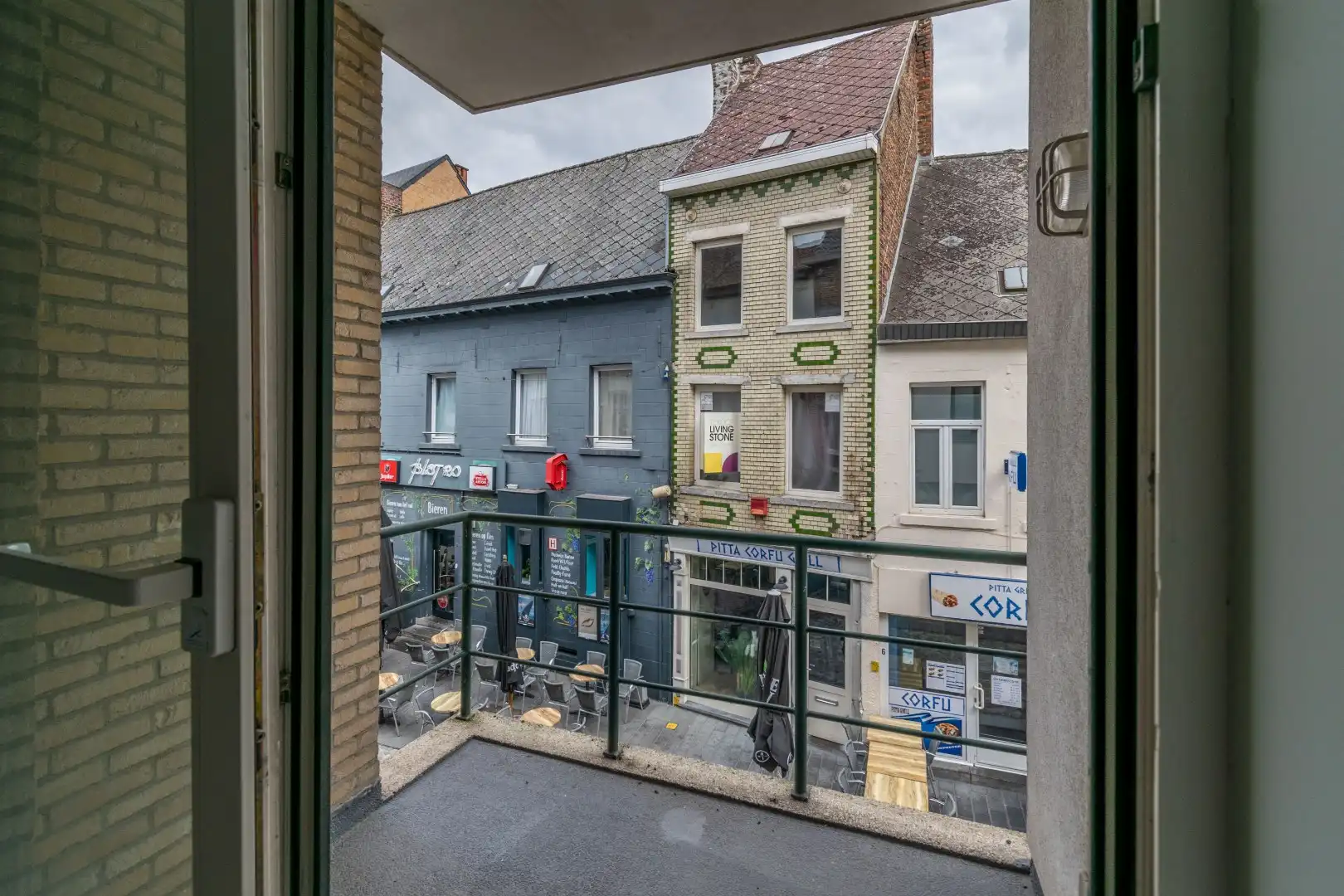 RUIM APPARTEMENT MET 2 SLAAPKAMERS + GARAGEBOX ! foto 8