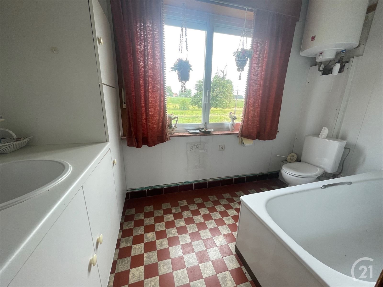 Te renoveren fermette met bijgebouwen en weide op 67are foto 13