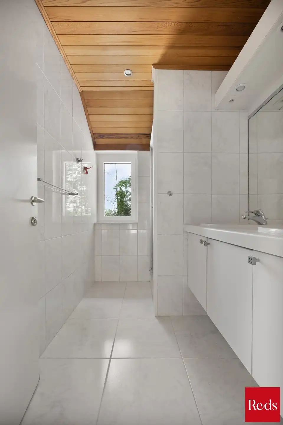 Villa met zwembad omringd door natuur en maximale privacy foto 25