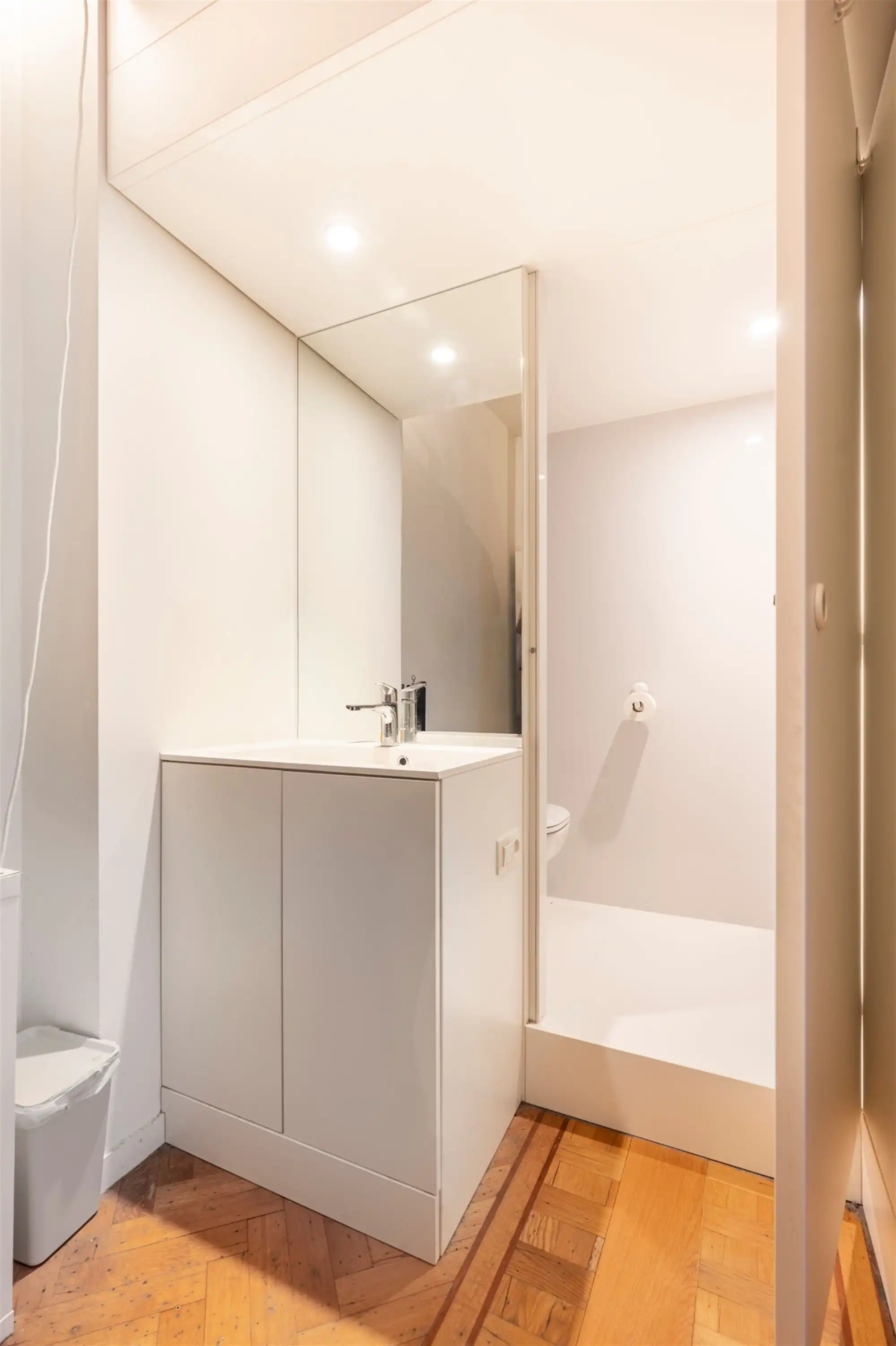 Studentenkamer met eigen sanitair op toplocatie! foto 4