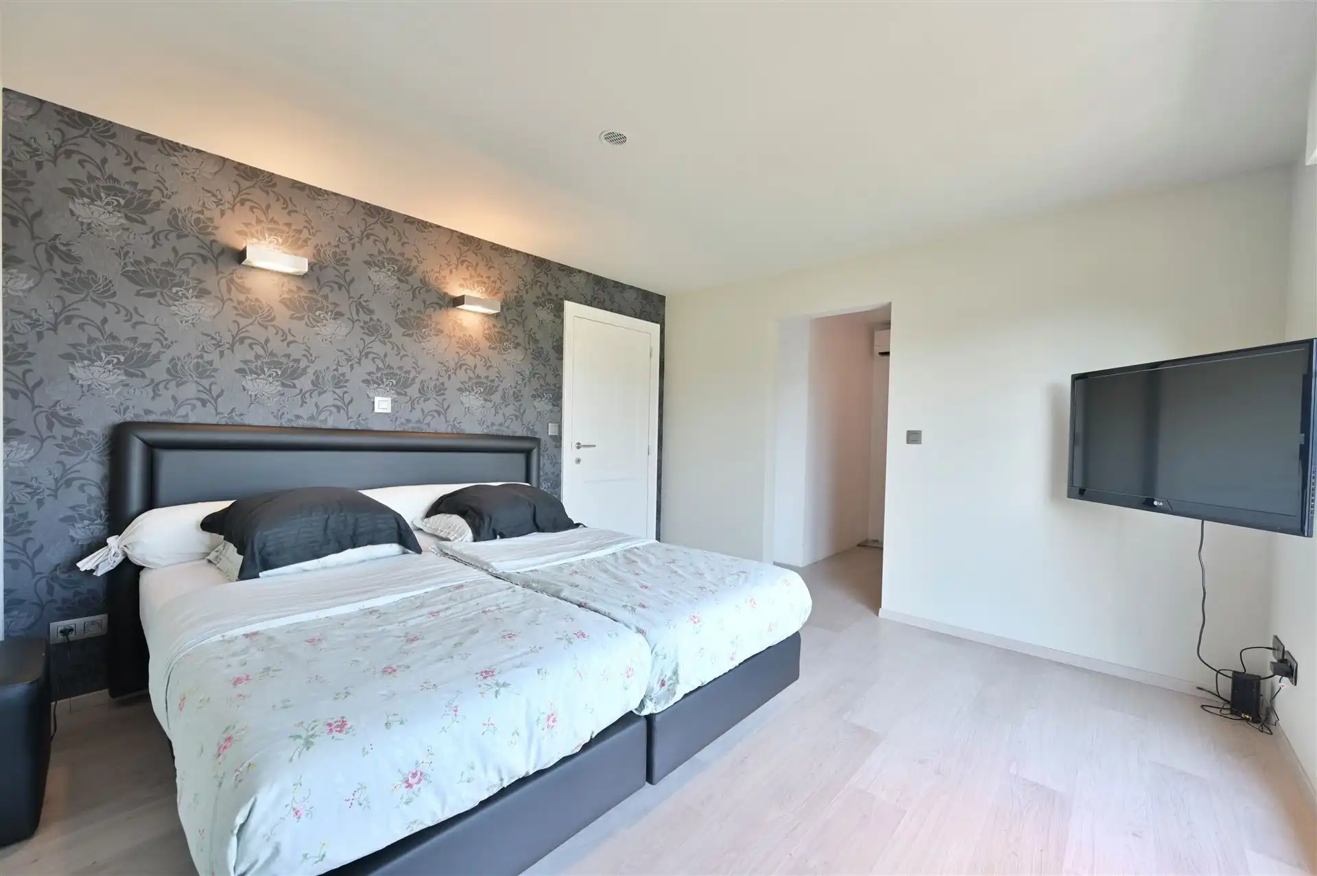 Exclusieve villa met ruimte, kwaliteit en wooncomfort foto 14