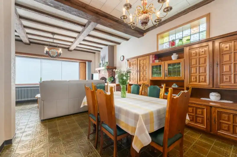 Charmante Open Bebouwing - 4 slpkmrs, ruime oprit en meer dan 150 m² opslagruimte! foto 4