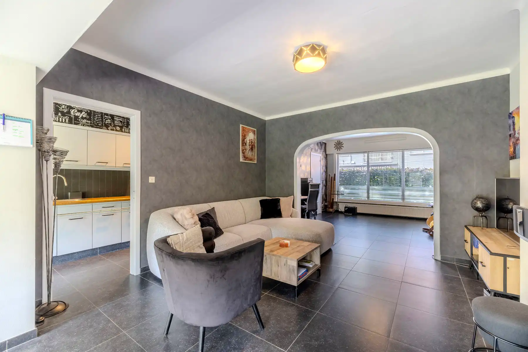 Instapklare woning met 4 slpks, 2 badks en gezellige tuin foto 4