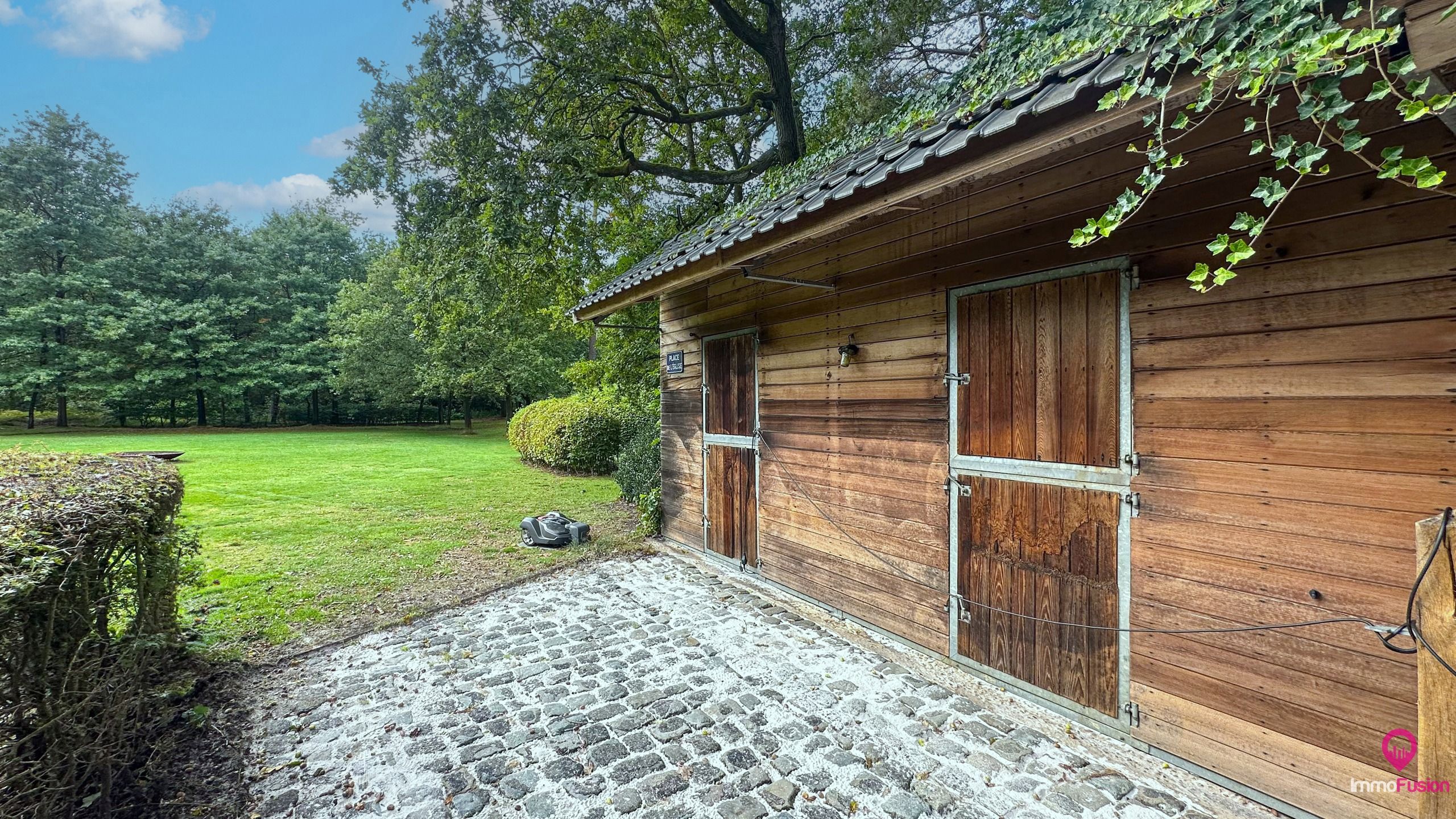 Uitzonderlijk gelegen villa met 5 slpks + zwembad op 1,97ha! foto 70