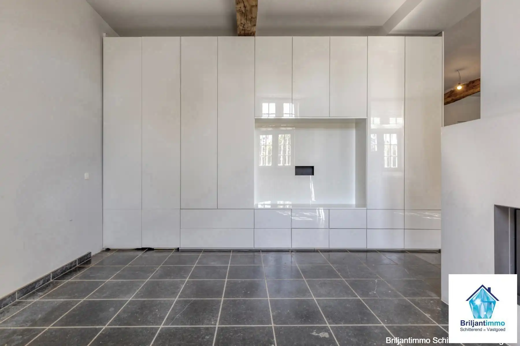 Uiterst charmante en gerenoveerde hoeve met gezellige tuin foto 11