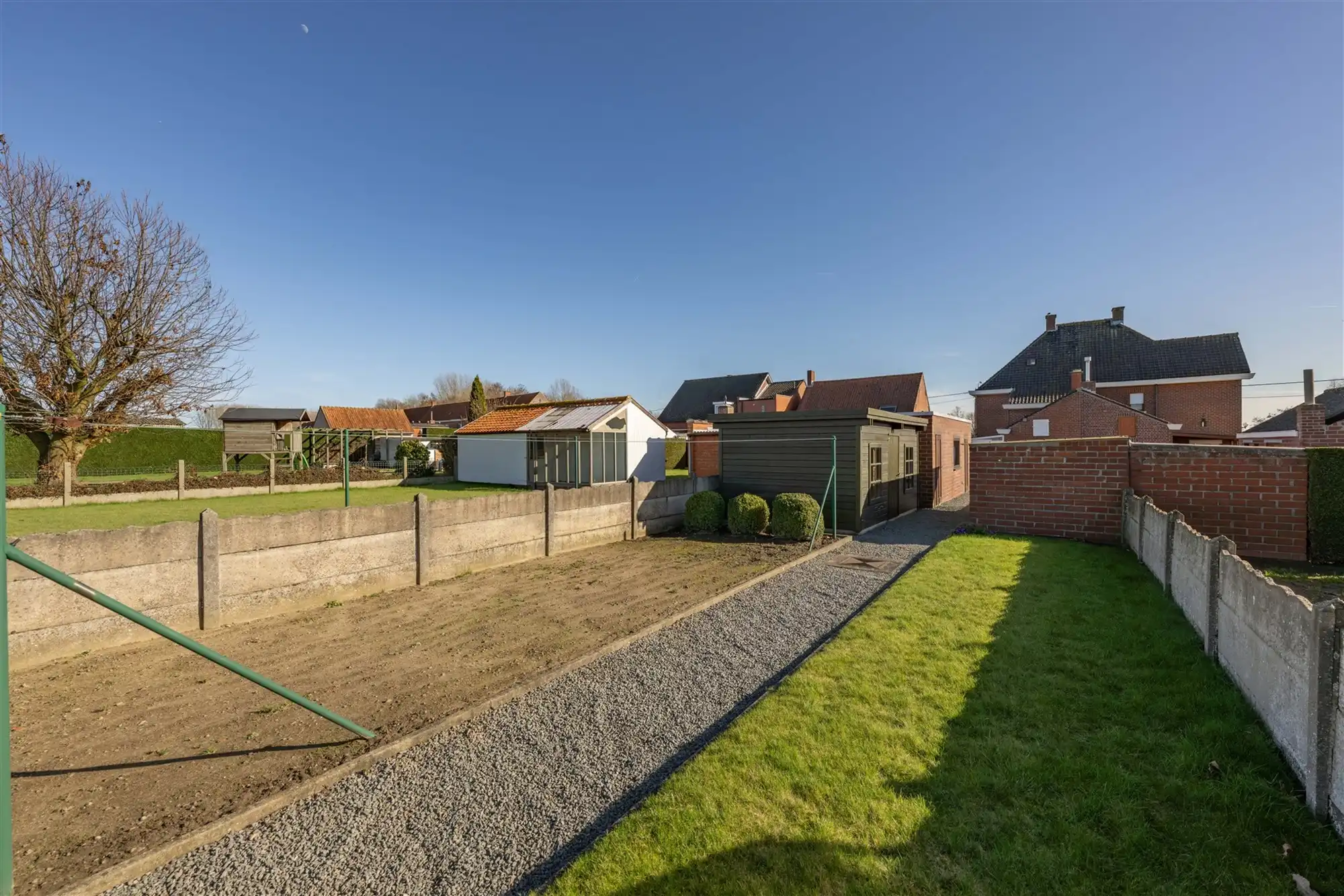 Halfopen woning op topligging te Dentergem foto 6