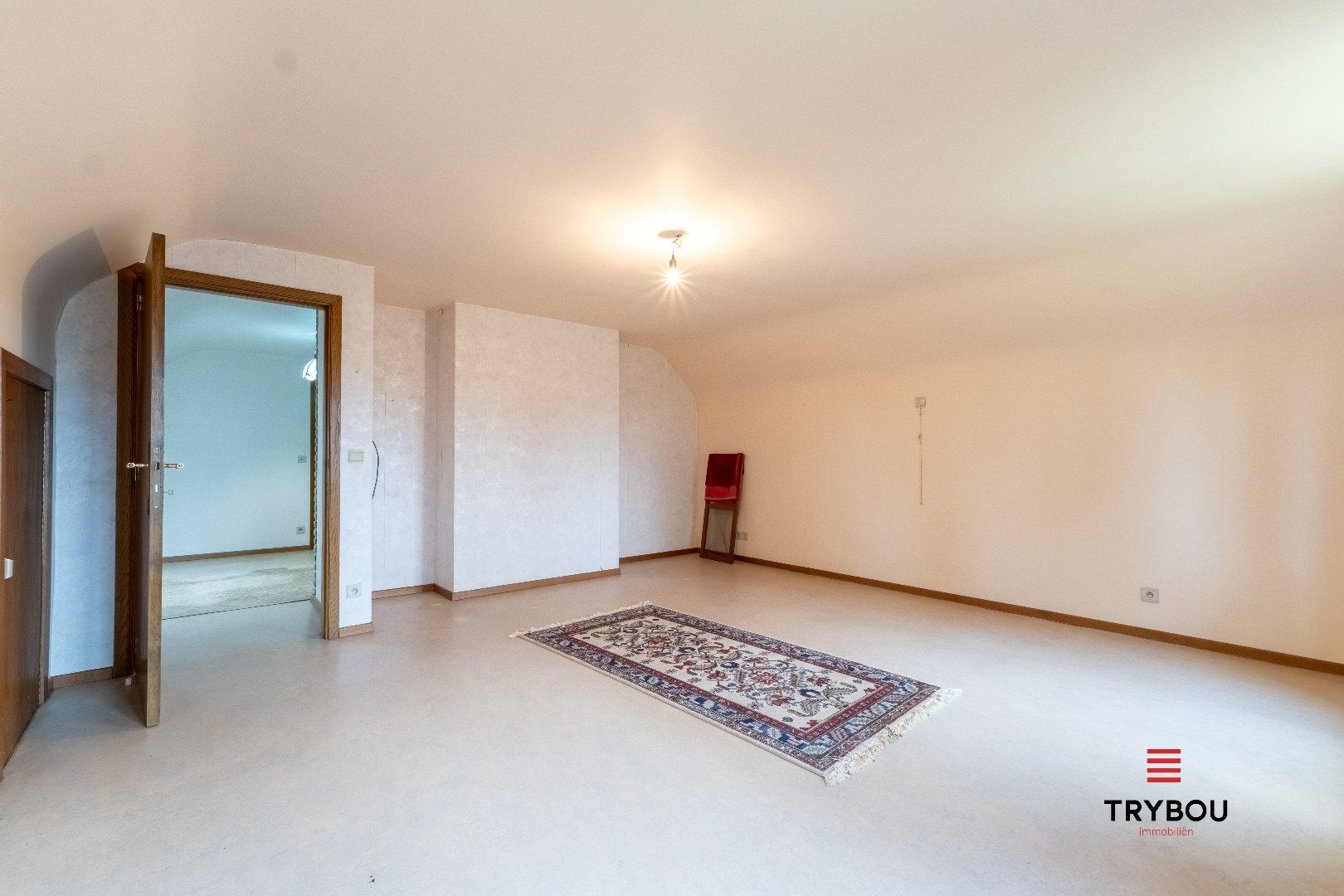 Wonen met een vakantiegevoel – unieke villa op de top van de Rodeberg foto 27