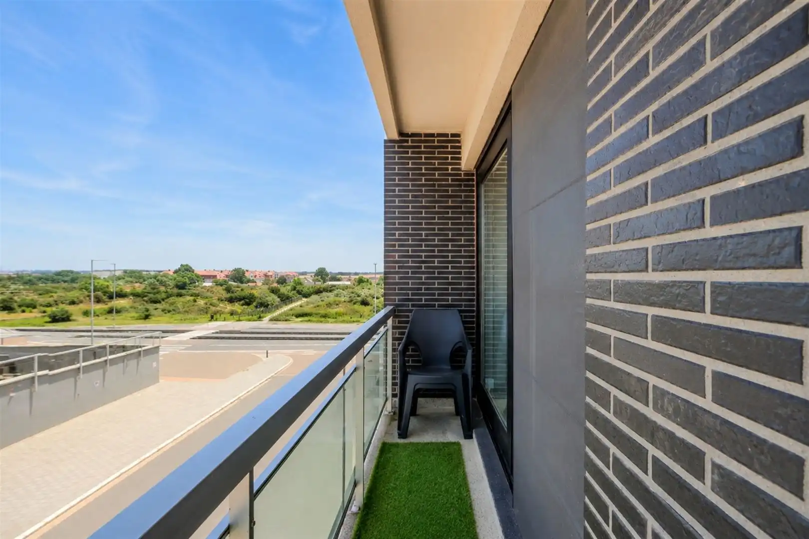 uitzonderlijk hoek appartement met 2 slaapkamers foto 22