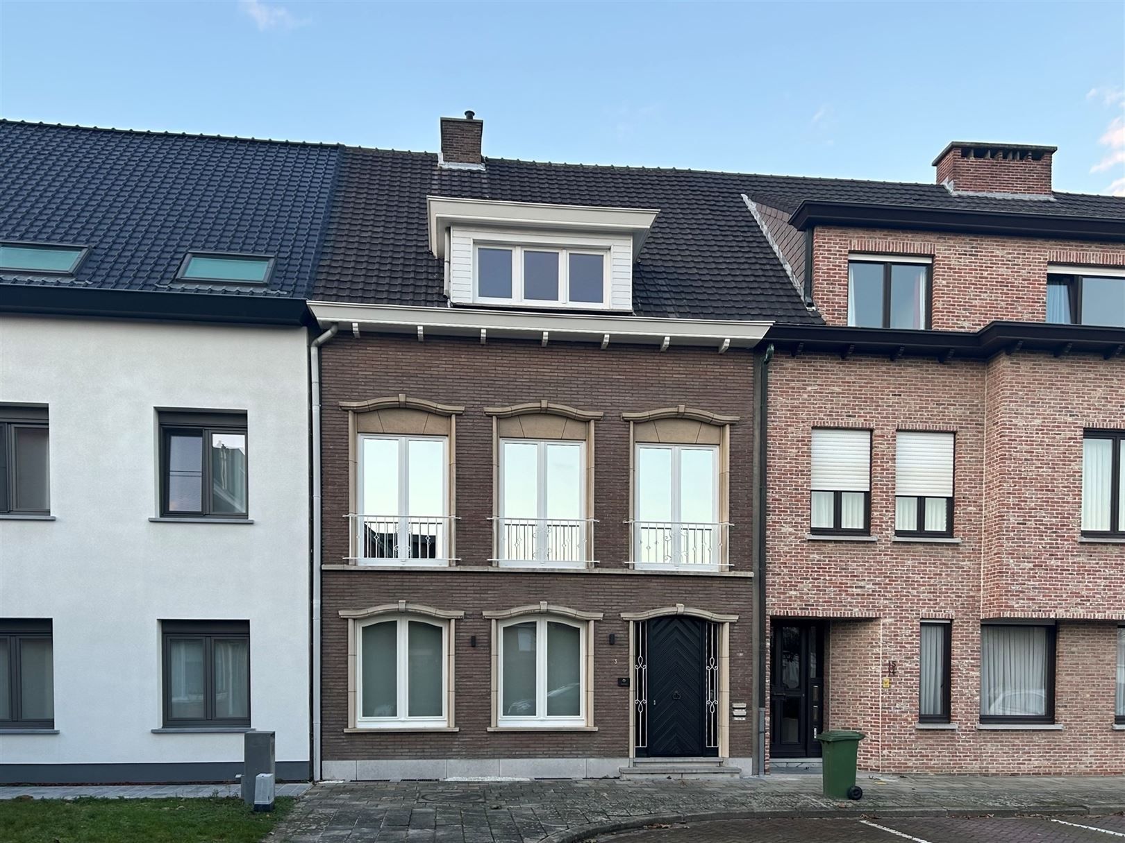 ()=>{if(producerUpdateValueVersion(node),producerAccessed(node),node.value===ERRORED)throw node.error;return node.value} De Zwaan 13 - 2930 BRASSCHAAT