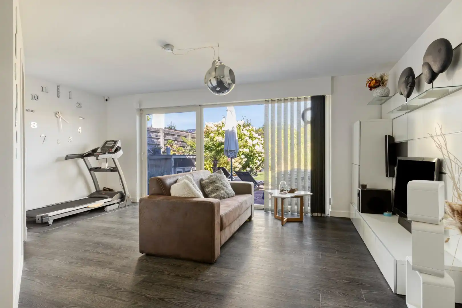 Mooie bel-etage woning van 234 m² bew.opp. op 344 m² grond. foto 21