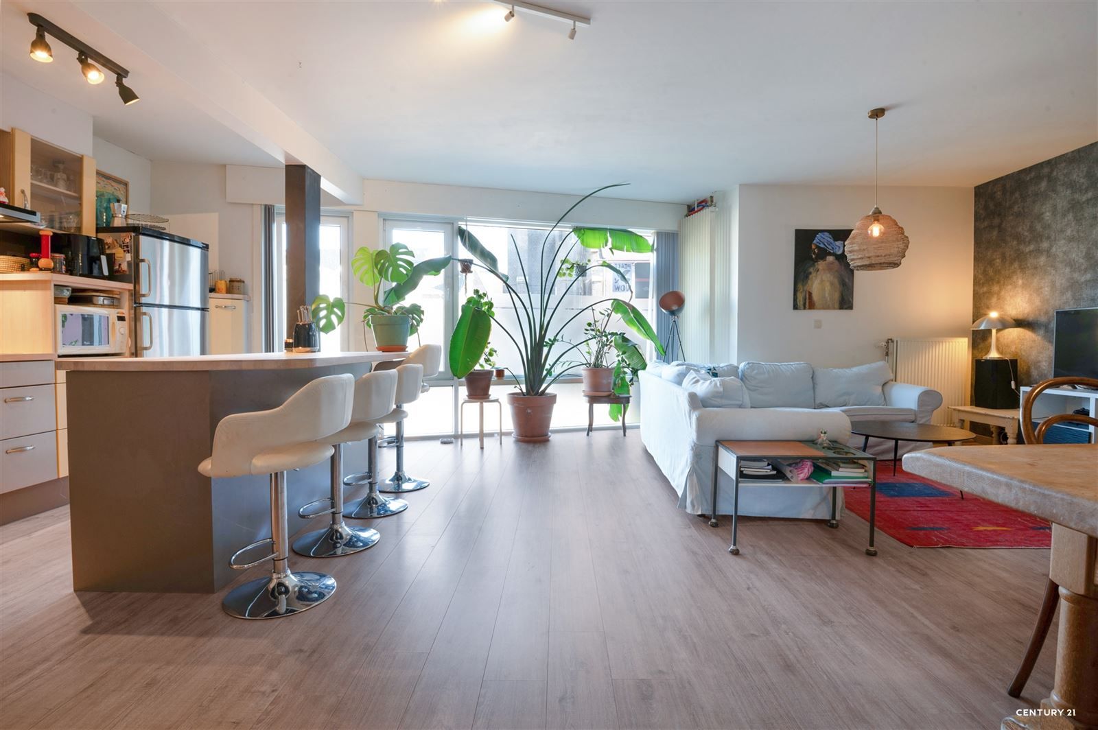 Lichtrijk en instapklaar appartement op toplocatie in Gent! foto 3