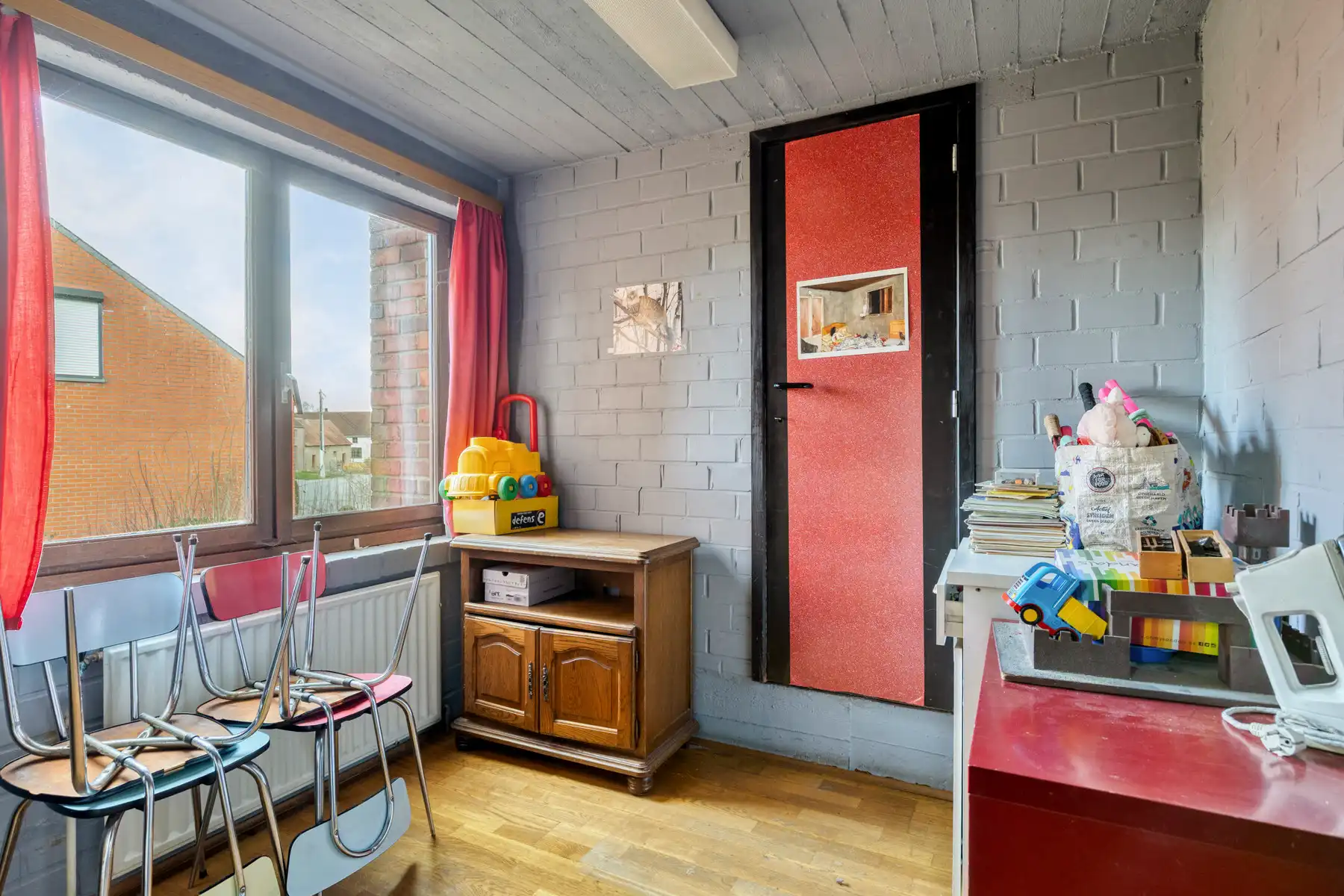 Villa met 5 slaapkamers, tuin en dubbele garage foto 20