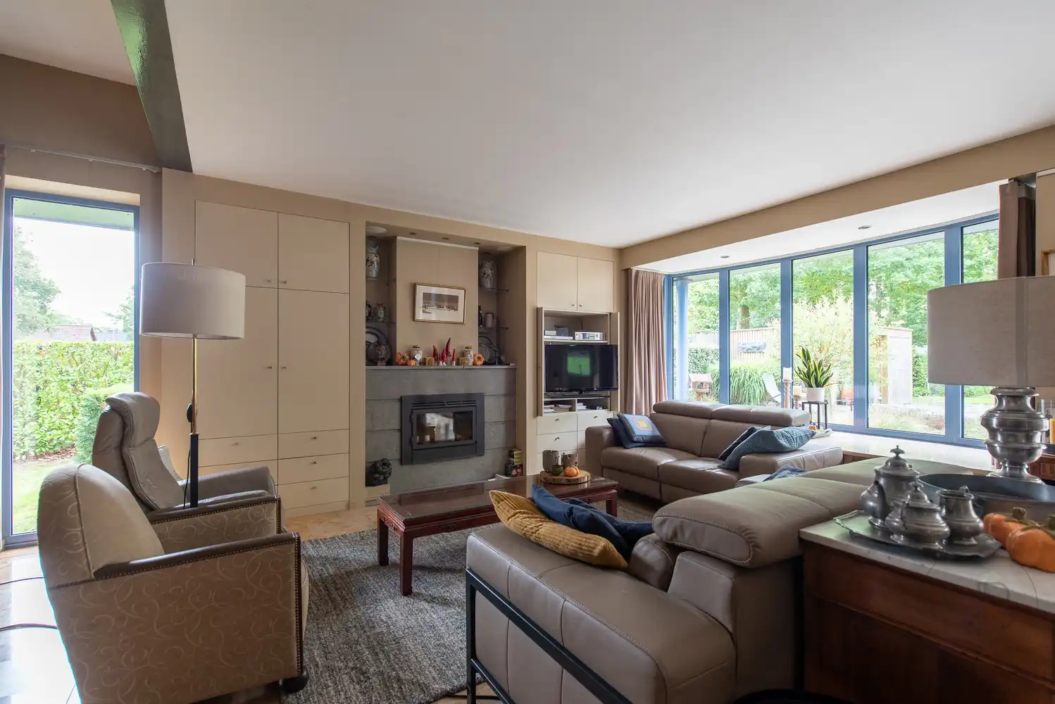 Moderne villa  met zwembad op toplocatie in Genk - instapklaar en future-proof foto 5