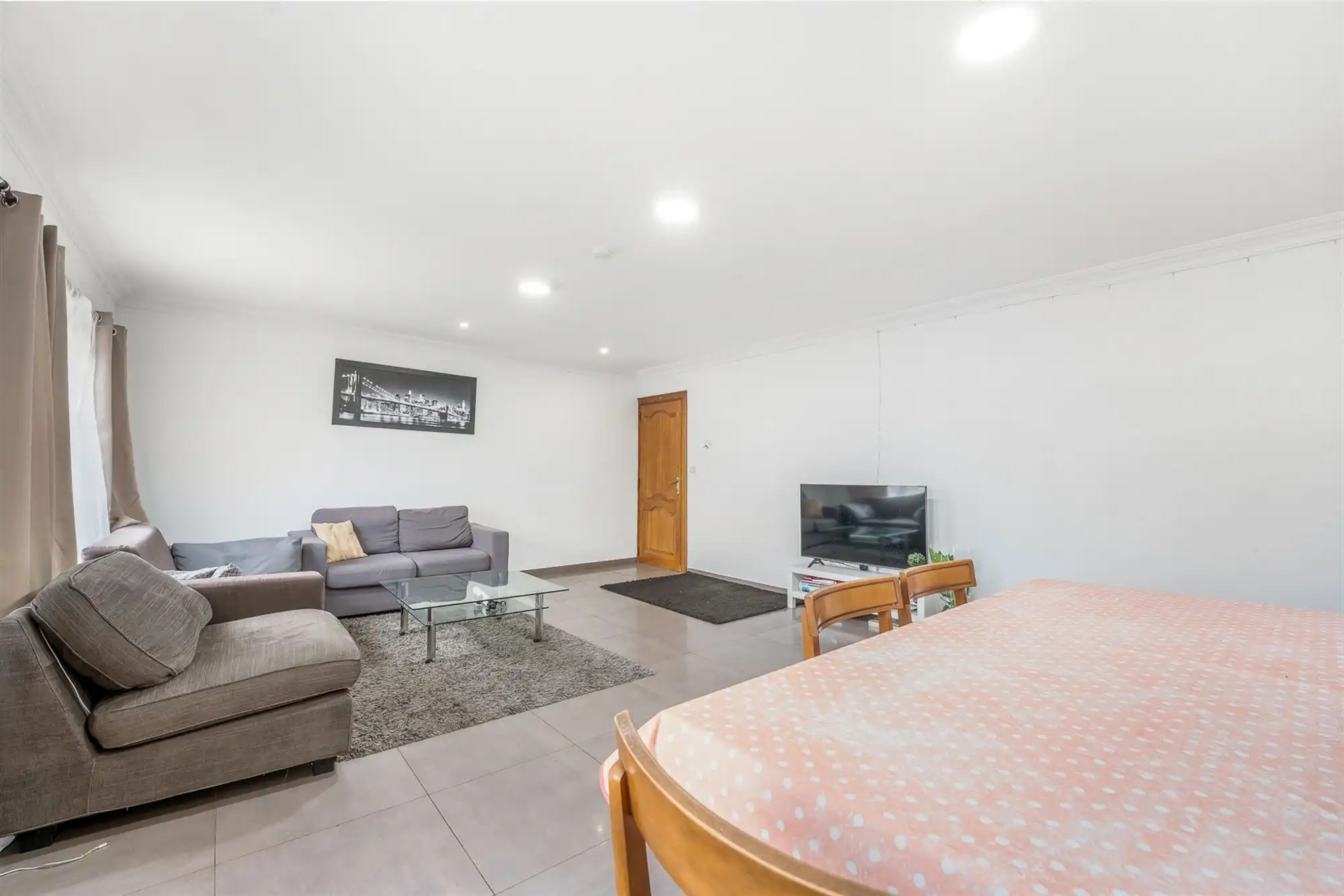 HANDELSHUIS MET RUIM HANDELSPAND EN 2 WOONENTITEITEN OP PERCEEL VAN 9A68CA TE KOERSEL foto 15