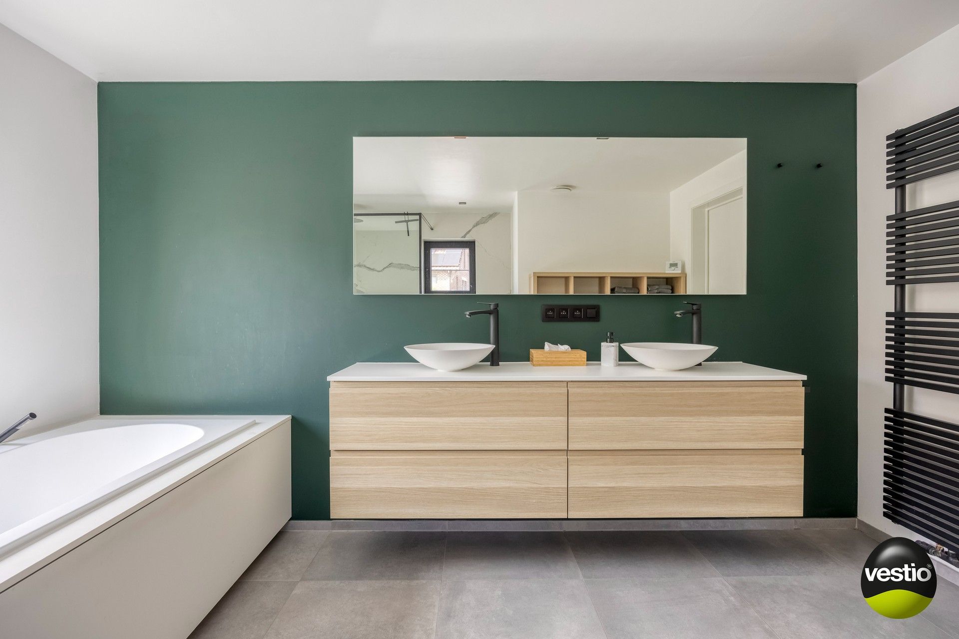 GERENOVEERDE, ENERGIEZUINIGE WONING OP RUSTIGE LOCATIE foto 22