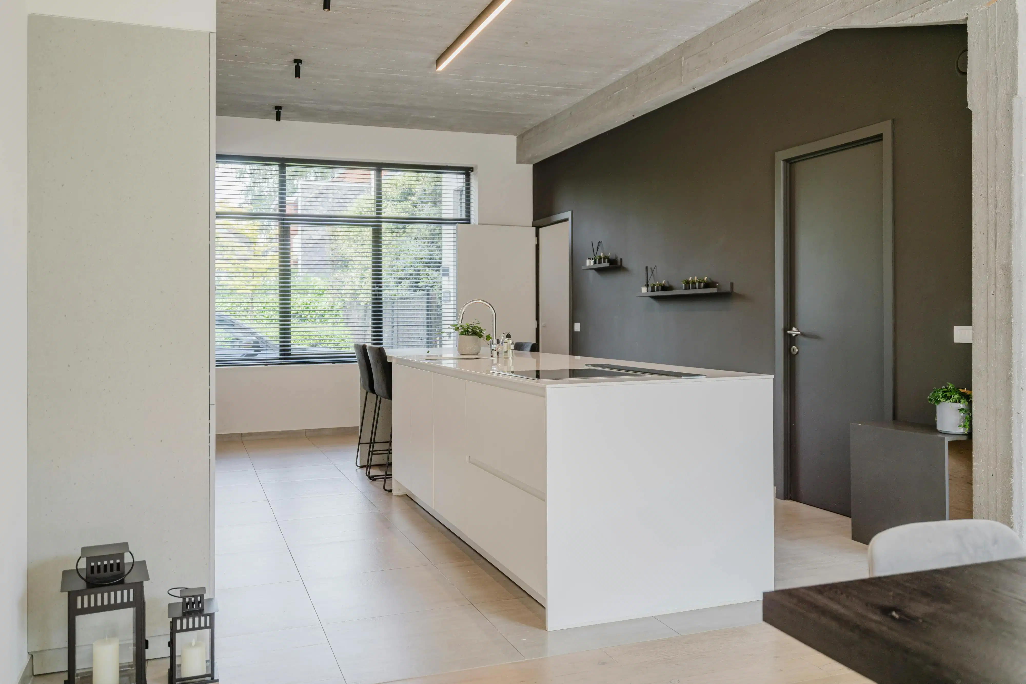 Architecturale woning met uniek loftgevoel in Kortrijk foto 8