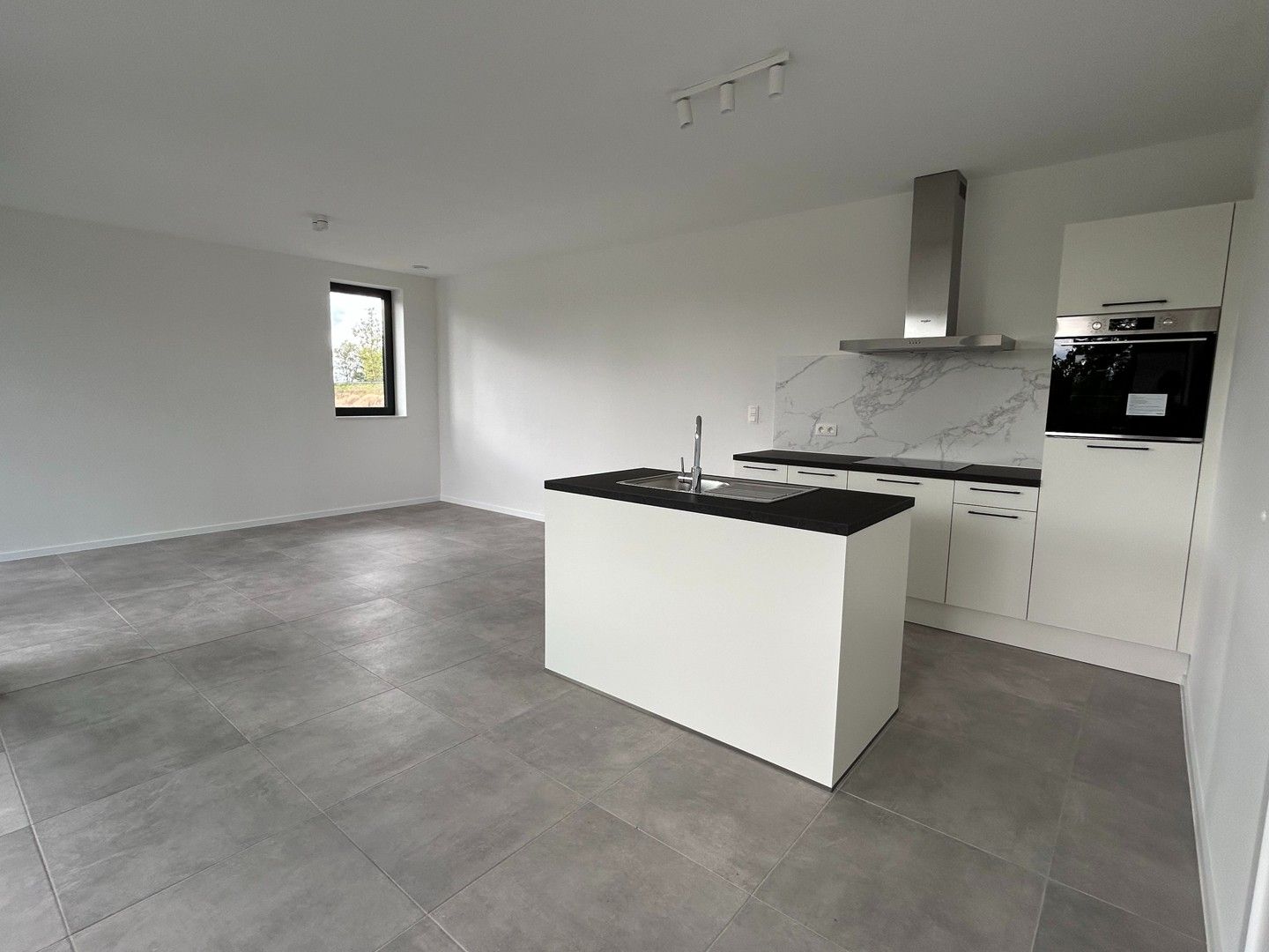 Nieuwbouw appartement met 2 slaapkamers en terras op toplocatie in Lier foto 9