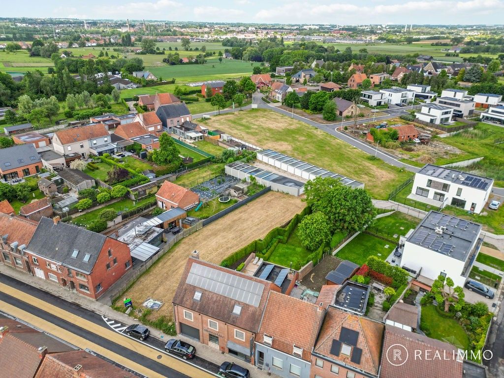 751m² bouwgrond te Sint-Lodewijk! Ideaal voor wonen & werken foto 4