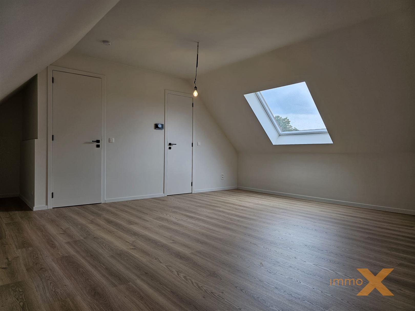 PRACHTIG AFGEWERKTE NIEUWBOUWWONING foto 29