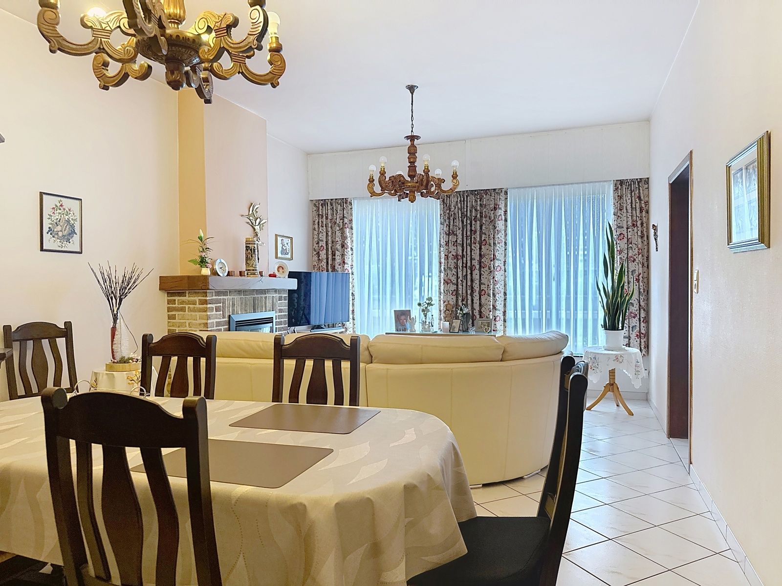Instapklaar gelijkvloersappartement met terras en centrale ligging foto 6