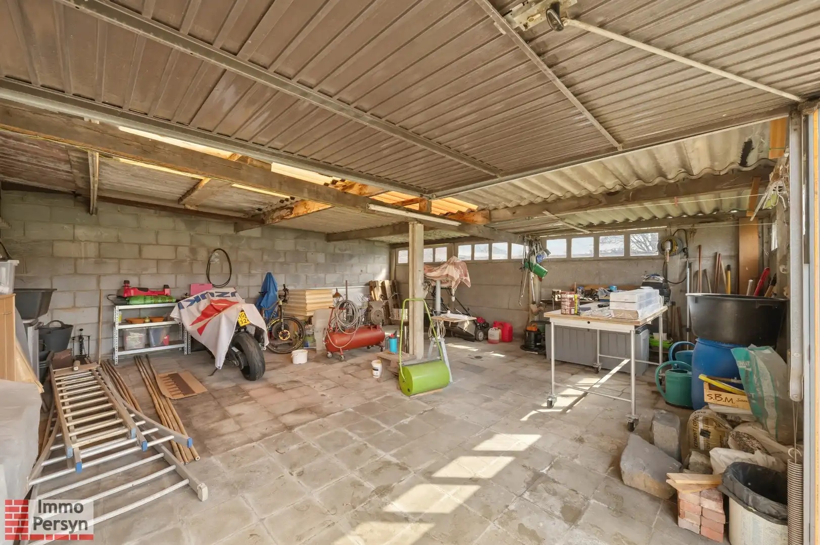 Woning met loods en aangrenzende bouwgrond te koop. 27 are foto 25