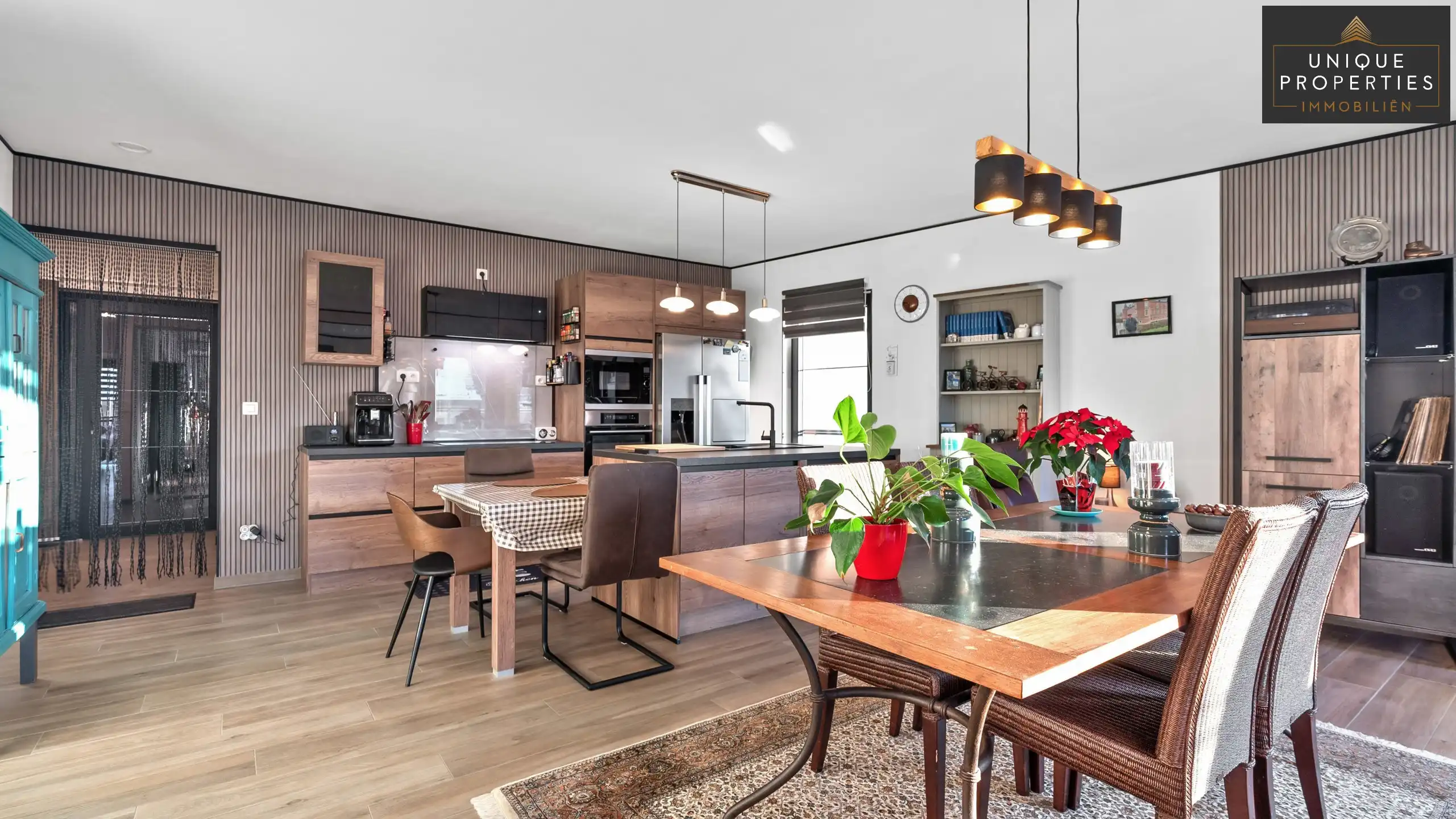 Appartement te koop foto {{pictureIndex}}