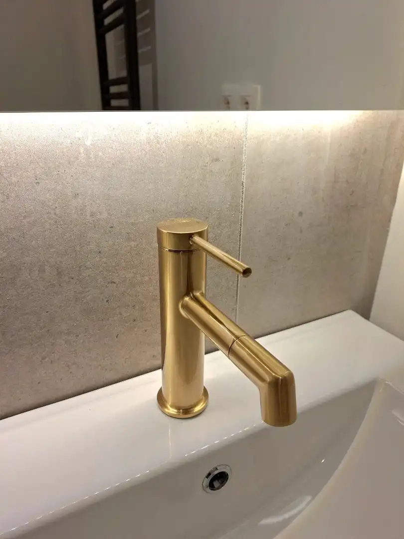 Vernieuwd hoekappartement foto 22