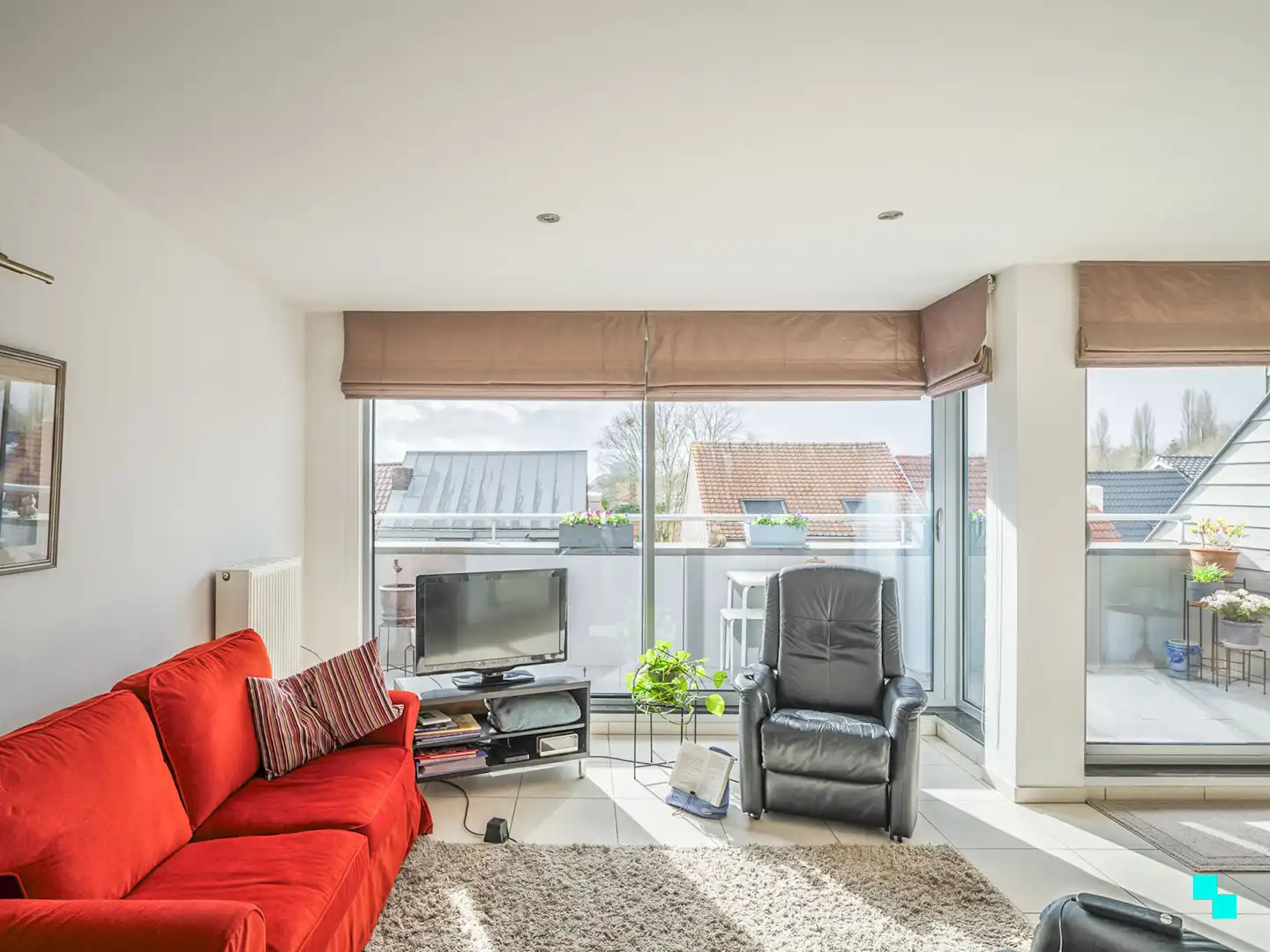 Lichtrijk duplexappartement met drie slaapkamers aan de rand van Gent foto 5
