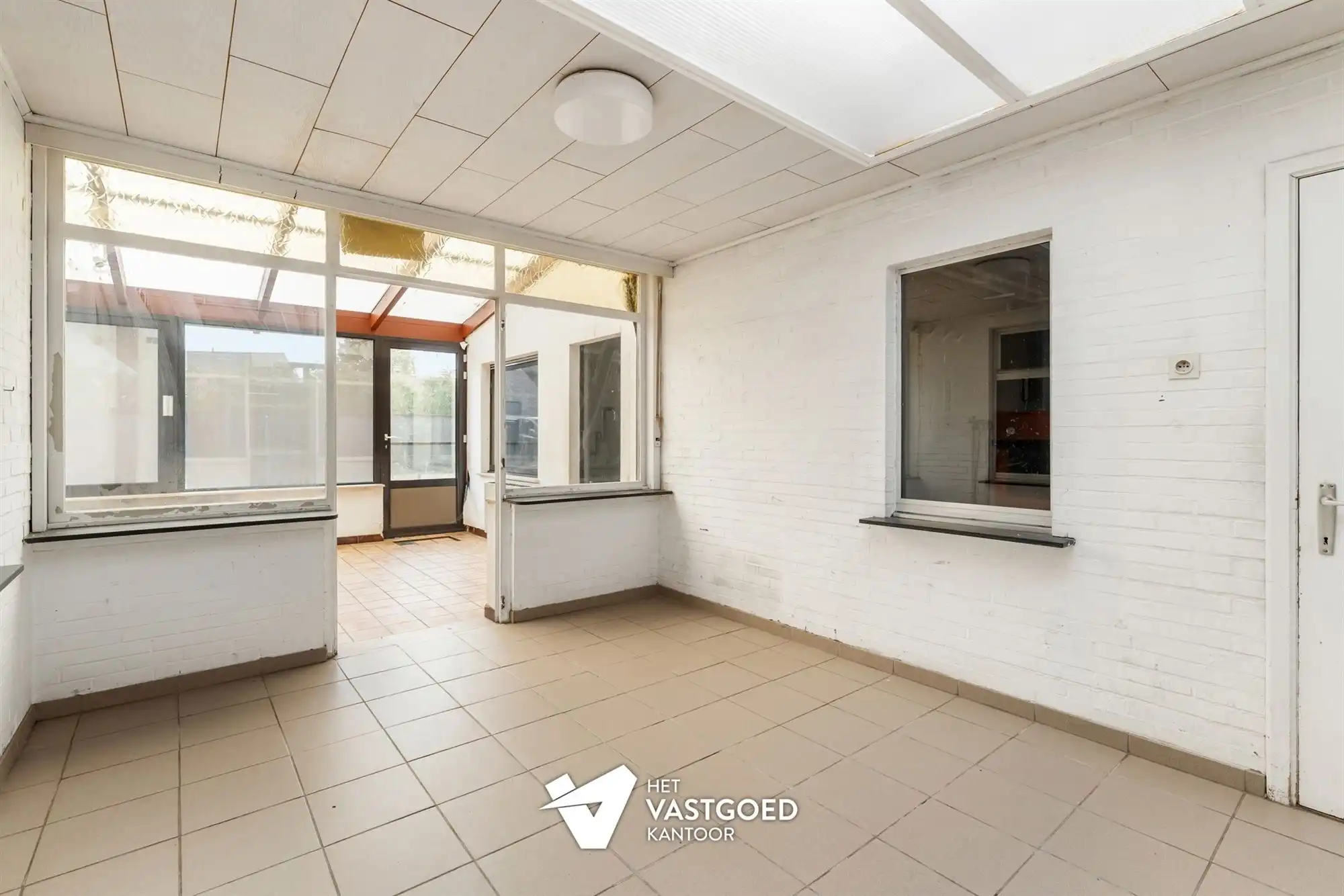 RUIME WONING MET 4 SLAAPKAMERS VLAK BIJ BERINGEN CENTRUM foto 8