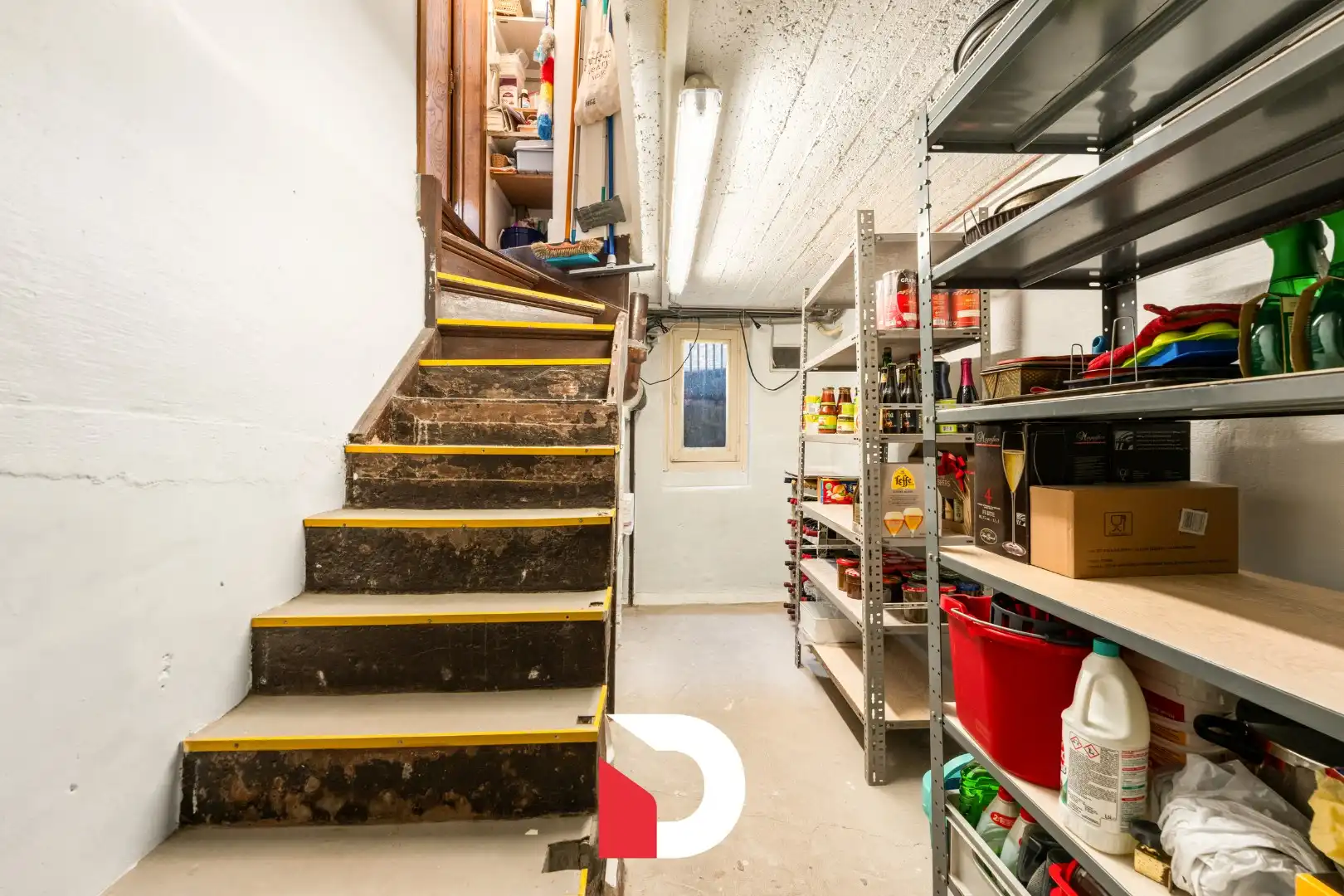 Modernistische villa met prachtige, zongerichte tuin gelegen te 'Kristus Koning'.  foto 22