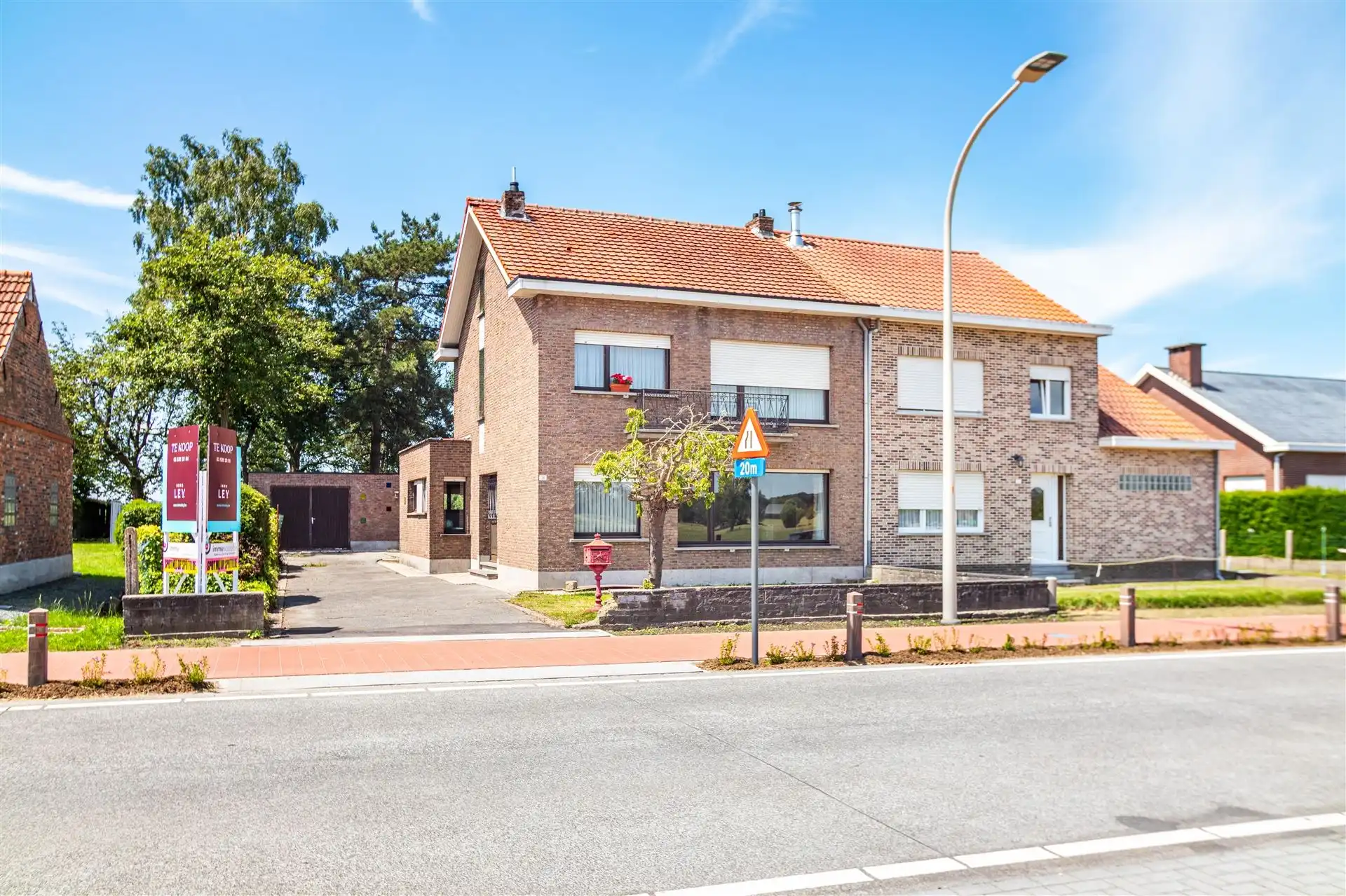 Statige woning met vrij uitzicht & vergund bijgebouw foto 24