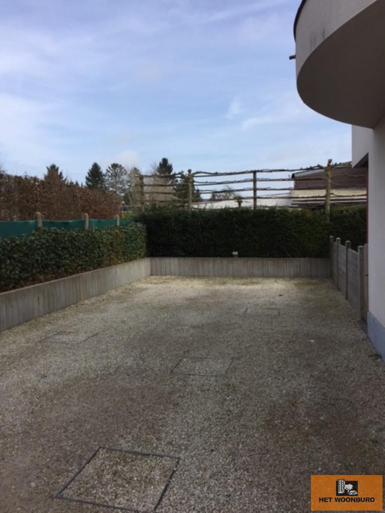 Duplexapp. 1e en 2e verd. foto 16