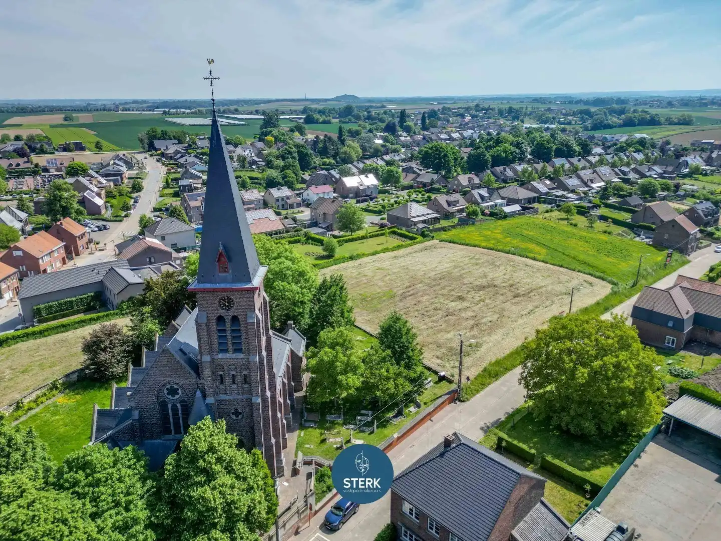 2 HALFOPEN BOUWGRONDEN VAN IEDER CIRCA 6 ARE OP EEN TOPLOCATIE TE RIEMST !  foto 9