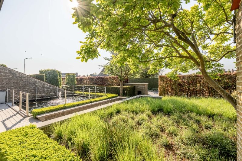 Stijlvolle villa met winkelruimte, parking, loods en handelsfonds op toplocatie foto 15