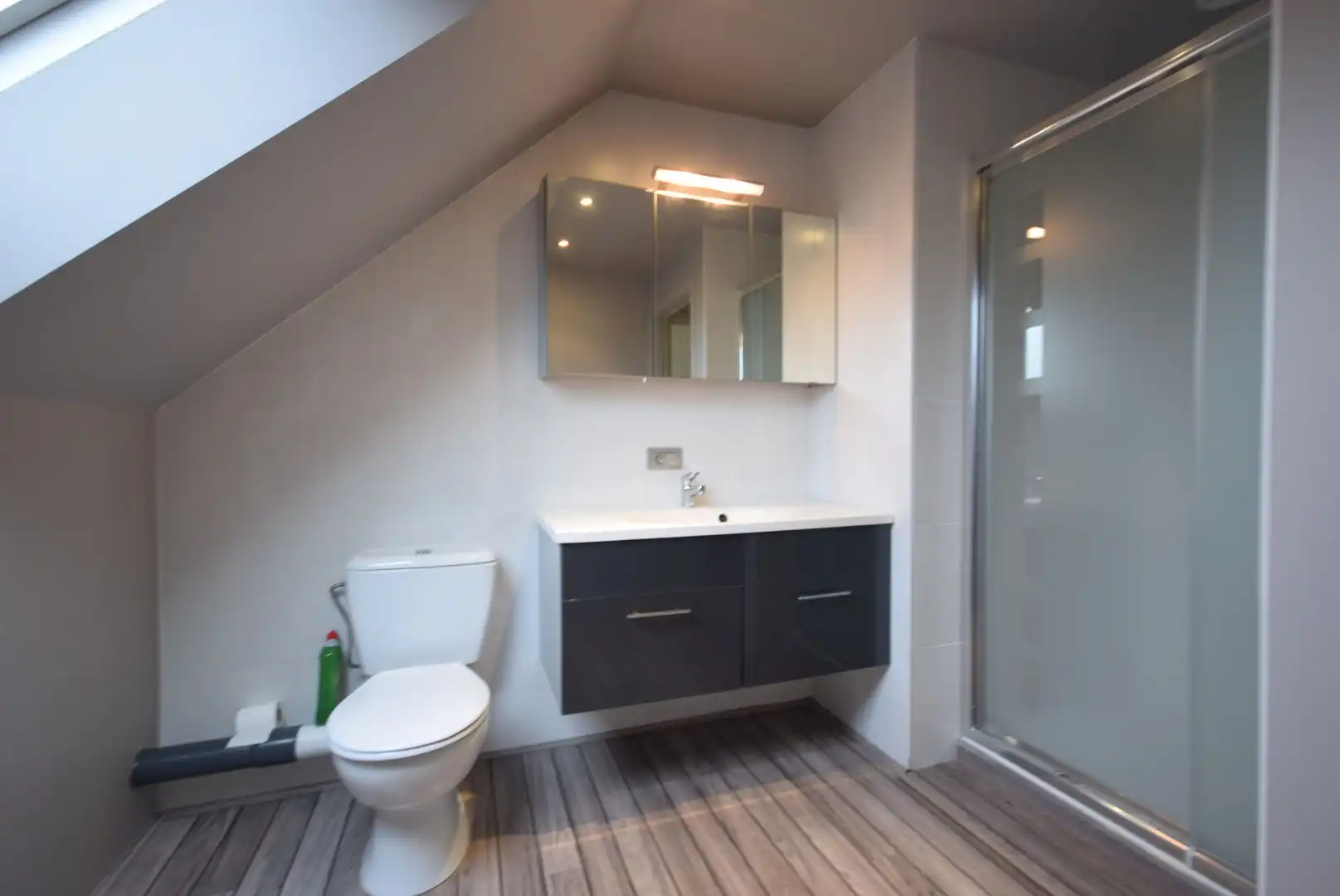 Landelijk en rustig gelegen villa met tuin foto 15