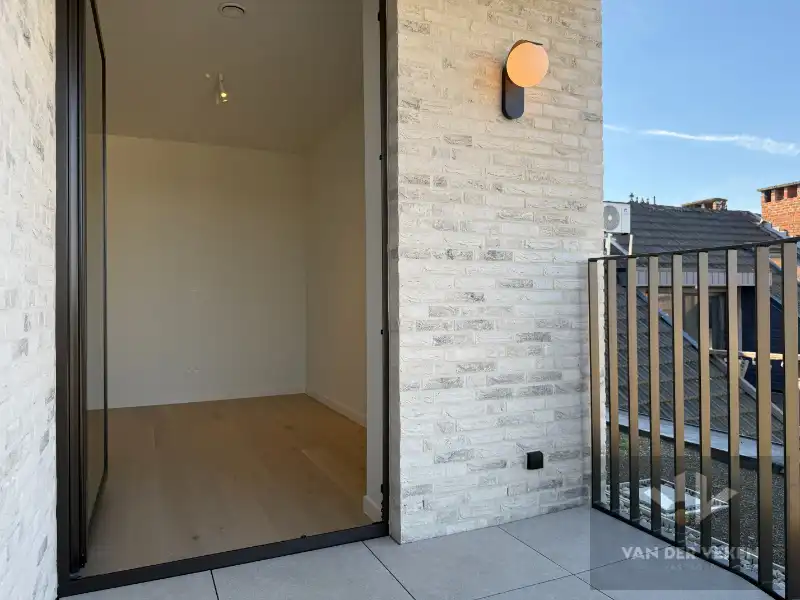 LICHTRIJK NIEUWBOUWAPP MET 2 SLPK NABIJ QUARTIER BLEU EN STADSCENTRUM foto 13