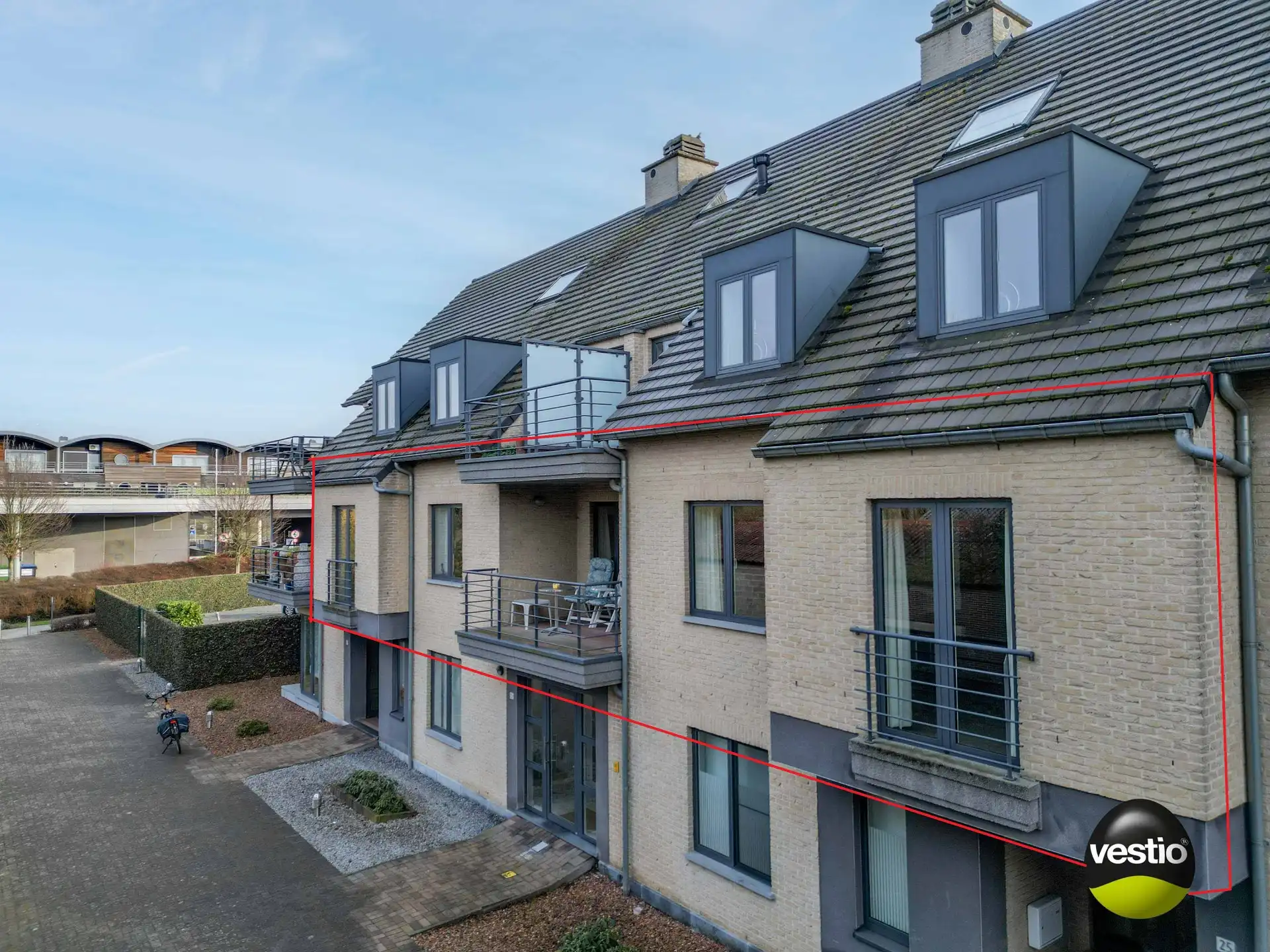 RUIM APPARTEMENT OP RUSTIGE LOCATIE AAN CENTRUM MAASEIK foto 5