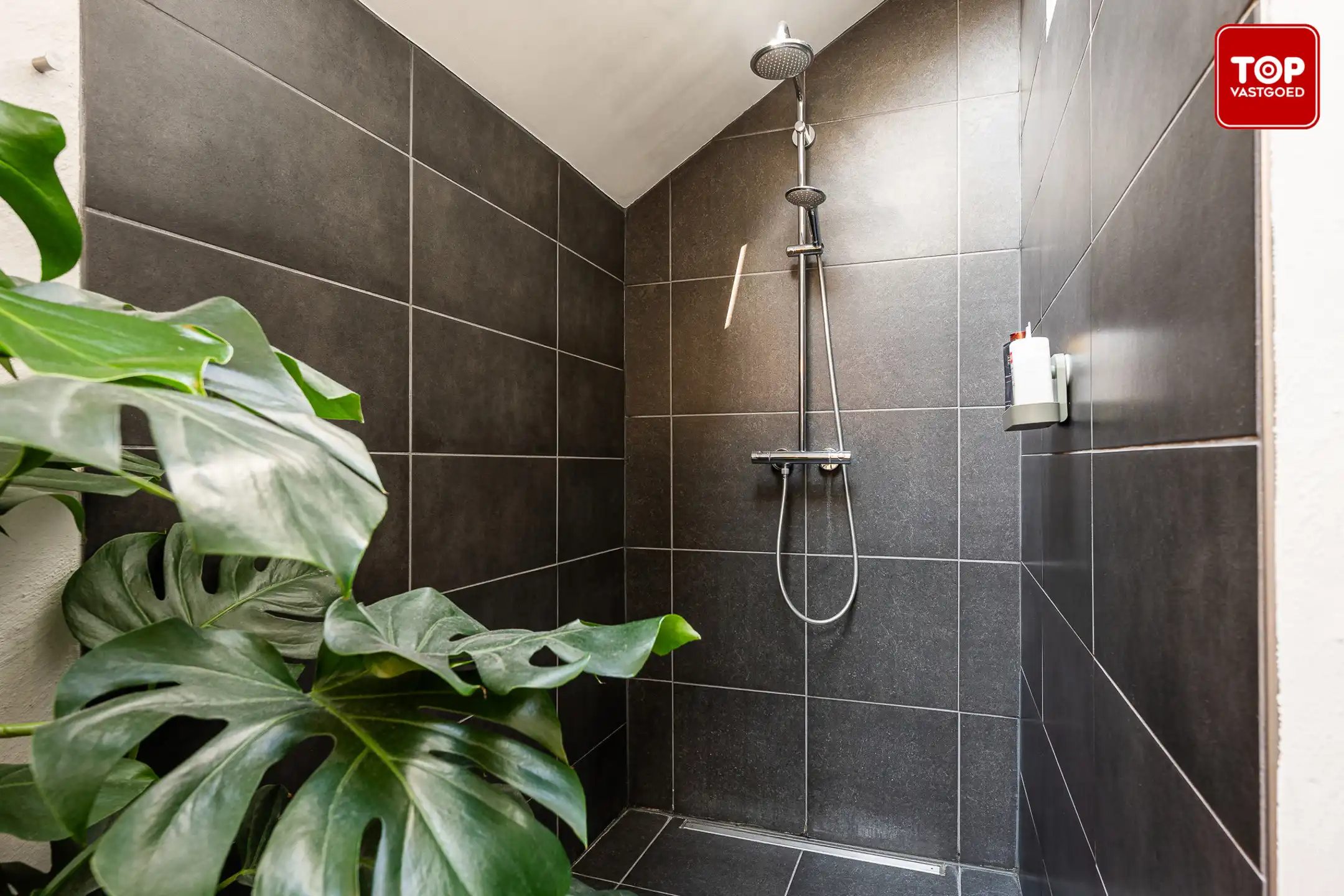 Stijlvolle loft met zonneterras en ideale ligging nabij Gent centrum foto 9