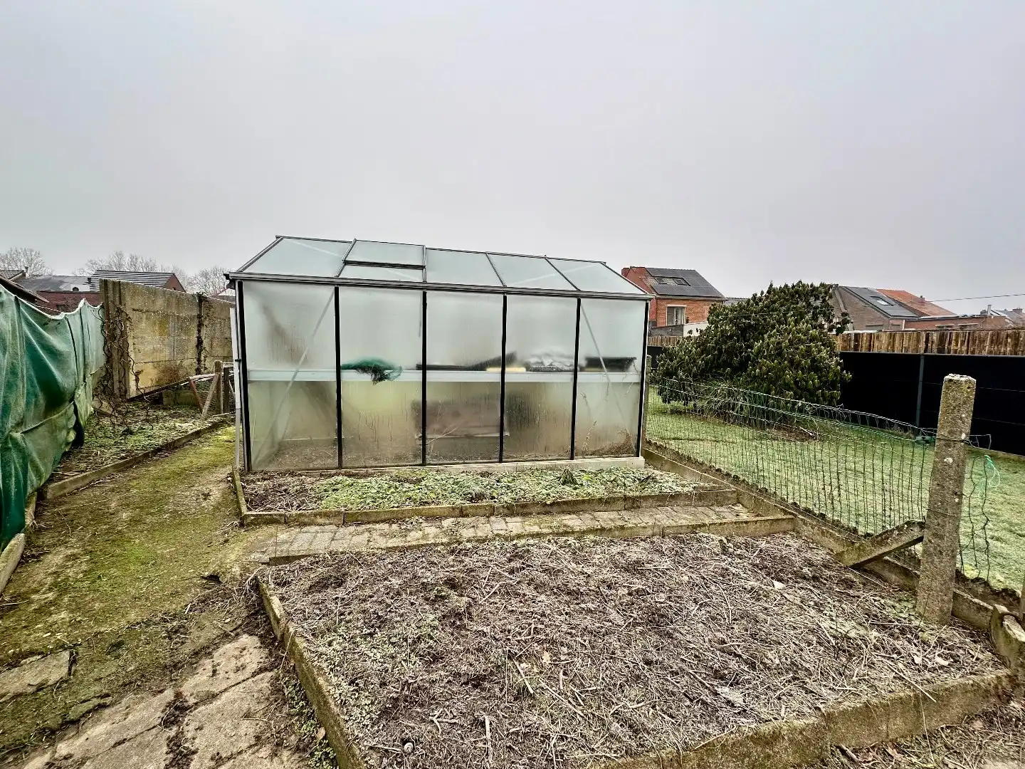 Halfopen woning met ruime tuin in Tongeren foto 16