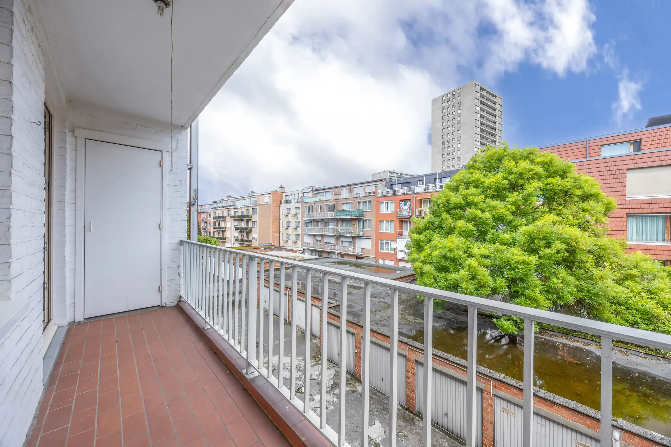 zeer verzorgd appartement met 2 slaapkamers, terras en garage foto 13