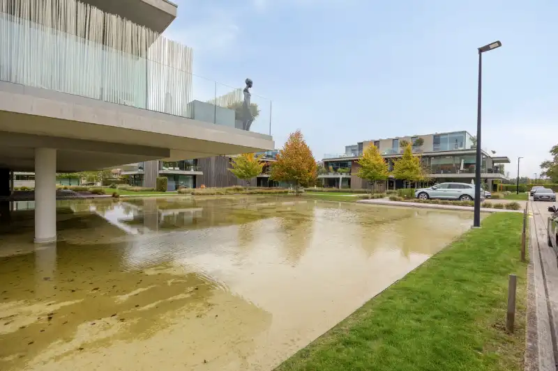 Exclusief wonen in Light Falls – schakelwoning met privétuin, terras en 2 parkeerplaatsen foto 14