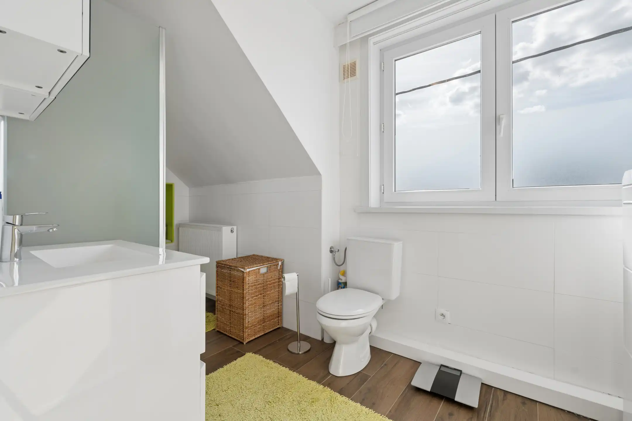 gerenoveerde woning met 3 slaapkamers, garage en tuin foto 16