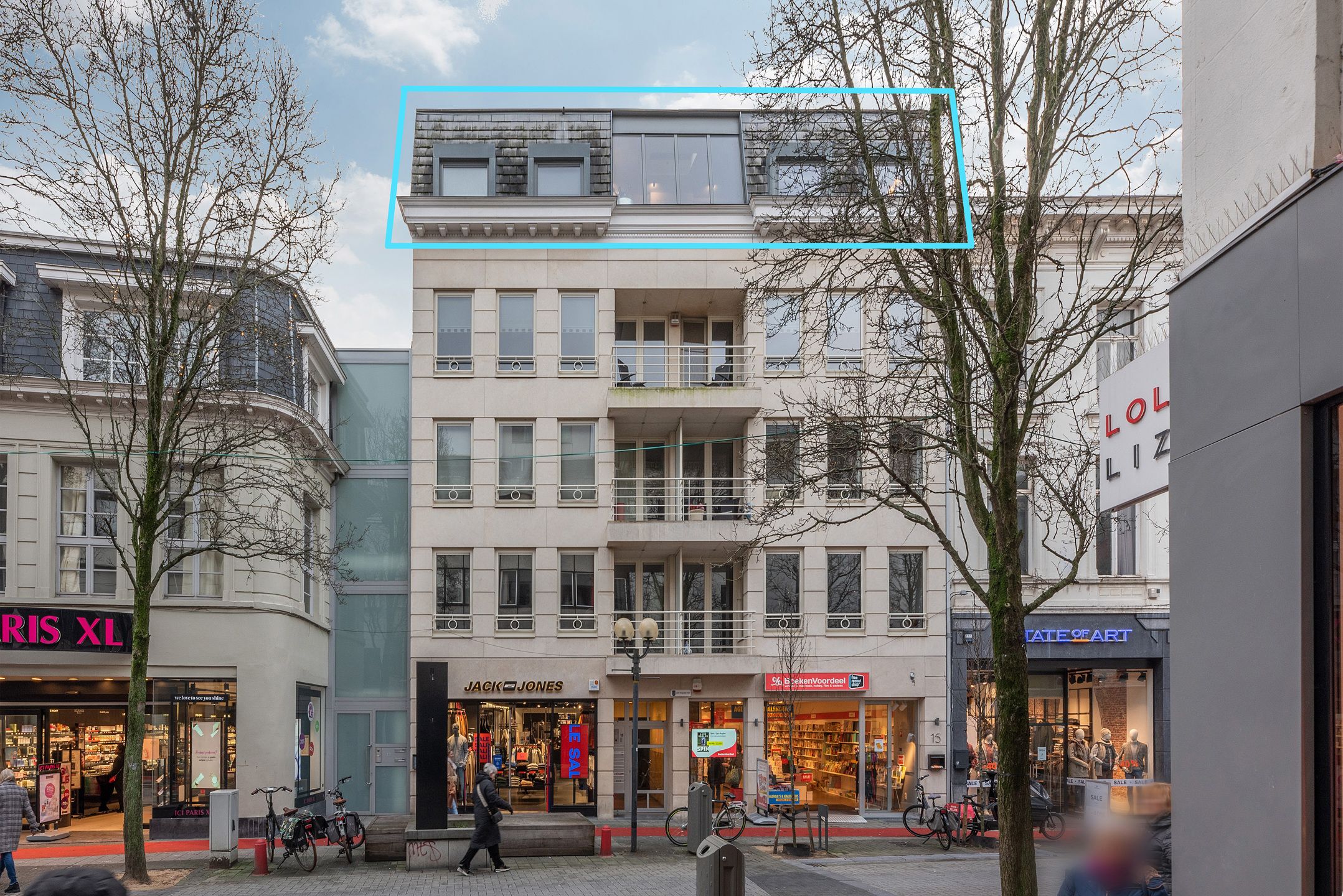 Uniek penthouse van ca. 200 m² met terras van ca. 85 m² foto {{pictureIndex}}