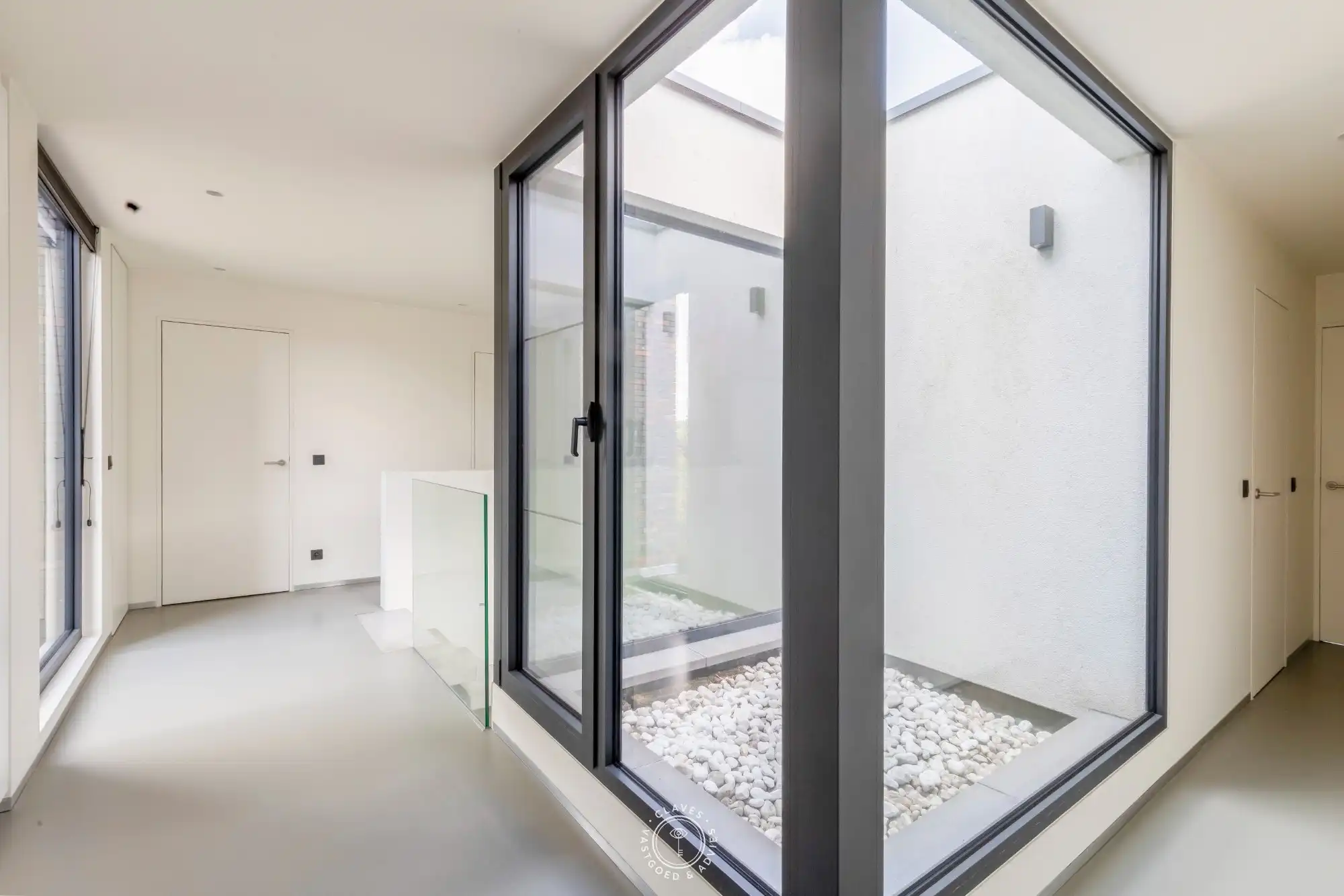 Moderne open bebouwing op ruim perceel met A+ energiescore foto 16