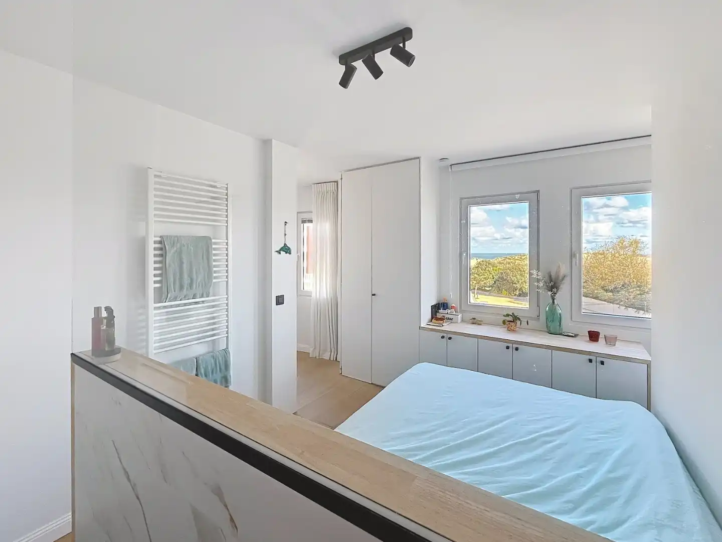 Appartement met prachtig zicht op duinen en zee. foto 8